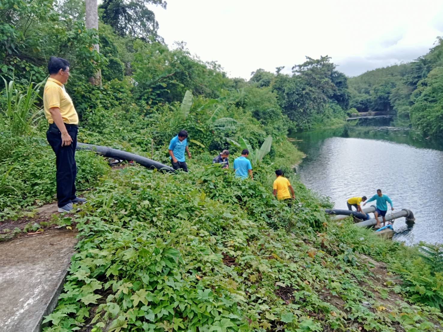 การประปาส่วนภูมิภาคสาขากาญจนดิษฐ์ ร่วมกับกองระบบผลิตและควบคุมคุณภาพน้ำ กปภ.เขต 4 ดำเนินการติดตั้งSubmersible Pump 250 ลบ.ม/ชม. ณ สถานีผลิตน้ำวิภาวดี หน่วยบริการบ้านใน