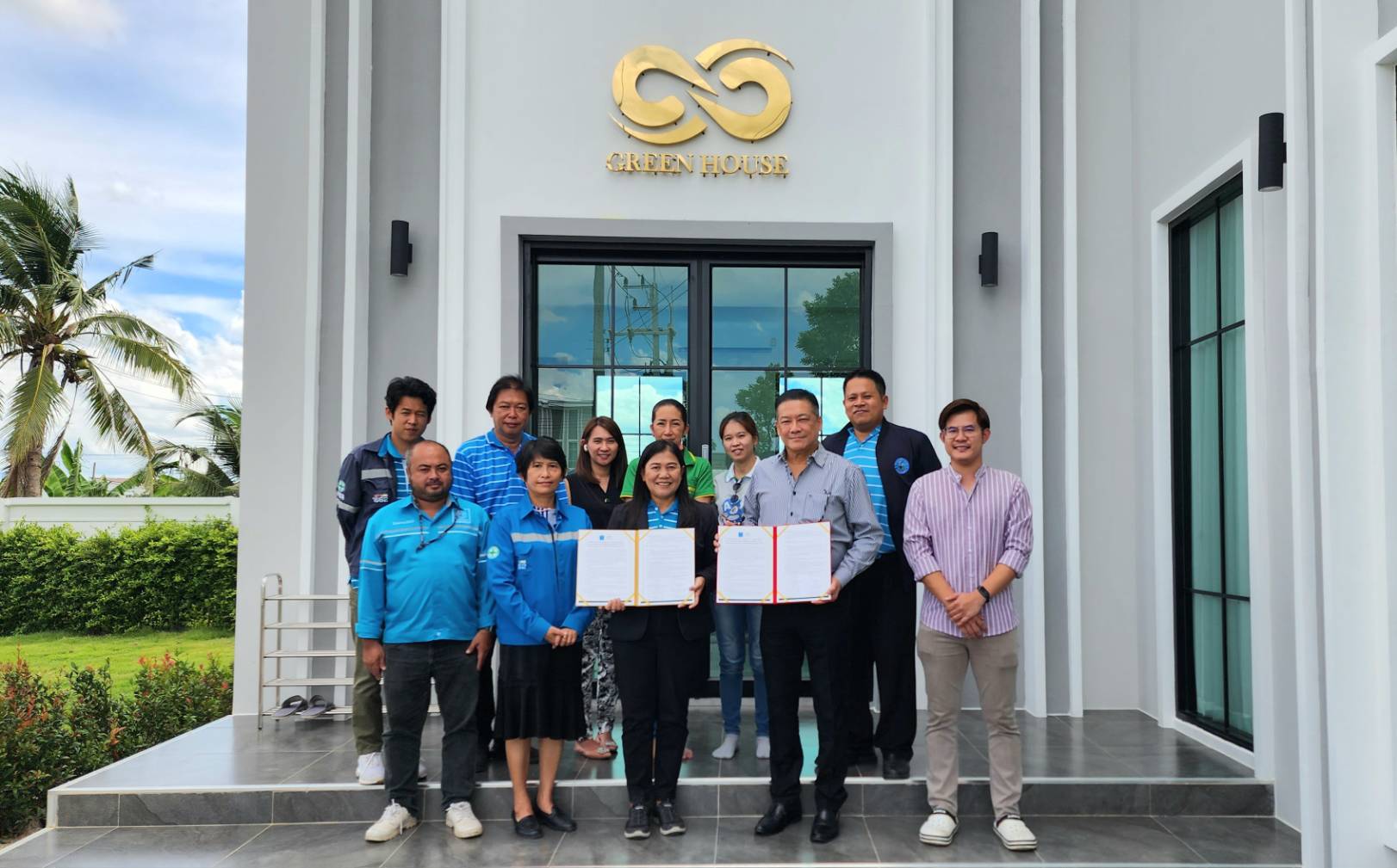 กปภ.สาขาอ้อมน้อย ร่วมลงนามเป็นพยานบันทึกความเข้าใจ (MOU) โครงการส่งเสริมสนับสนุนการใช้อุปกรณ์ประหยัดน้ำ ระหว่าง กปภ. และบริษัท กรีนเฮ้าส์ เรียลเอสเตท จำกัด