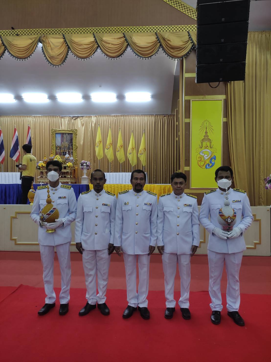 กปภ.สาขาคลองท่อม เข้าร่วมกิจกรรมเนื่องในโอกาสวันเฉลิมพระชนมพรรษาพระบาทสมเด็จพระเจ้าอยู่หัวเข้าร่วมพิธีถวายเครื่องราชสักการะและวางพานพุ่ม