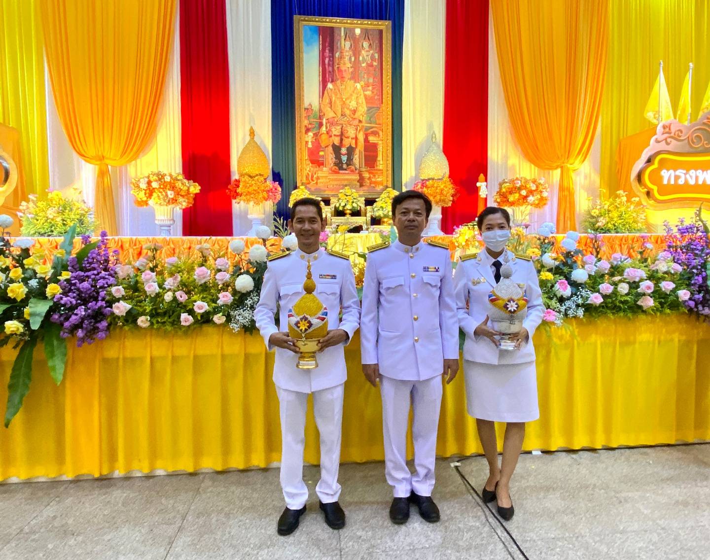 กปภ.สาขากระบี่ ร่วมพิธีถวายเครื่องราชสักการะและวางพานพุ่ม และพิธีจุดเทียนถวายพระพรชัยมงคล เฉลิมพระเกียรติพระบาทสมเด็จพระเจ้าอยู่หัว เนื่องในโอกาสมหามงคลเฉลิมพระชนมพรรษา 28 กรกฎาคม 2566