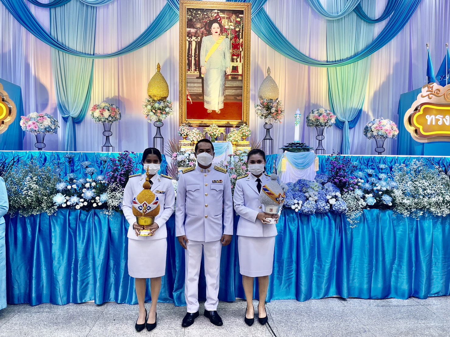 กปภ.สาขากระบี่ ร่วมพิธีถวายเครื่องราชสักการะและวางพานพุ่ม และพิธีถวายพระพรชัยมงคล วันเฉลิมพระชนมพรรษา สมเด็จพระนางเจ้าสิริกิติ์ พระบรมราชินีนาถ พระบรมราชชนนีพันปีหลวง 12 สิงหาคม 2566