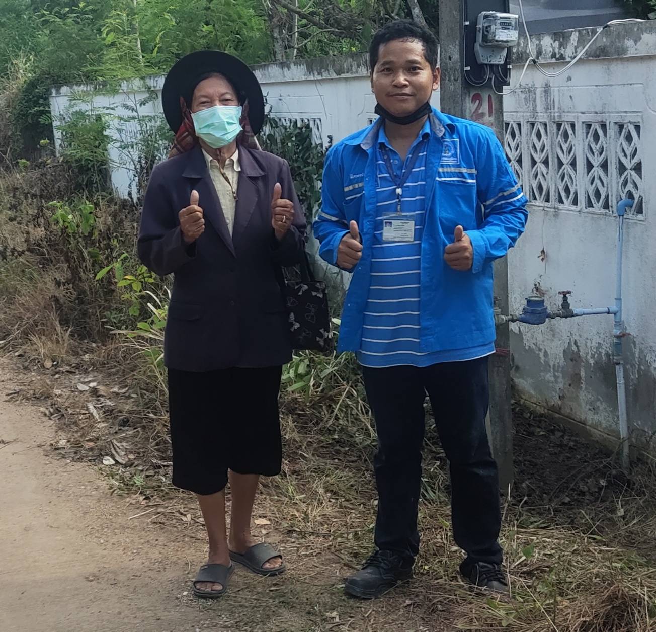 กปภ.สาขากำแพงเพชร สั่งลุย ! มิสเตอร์ประปาแก้ปัญหาน้ำไม่ไหล