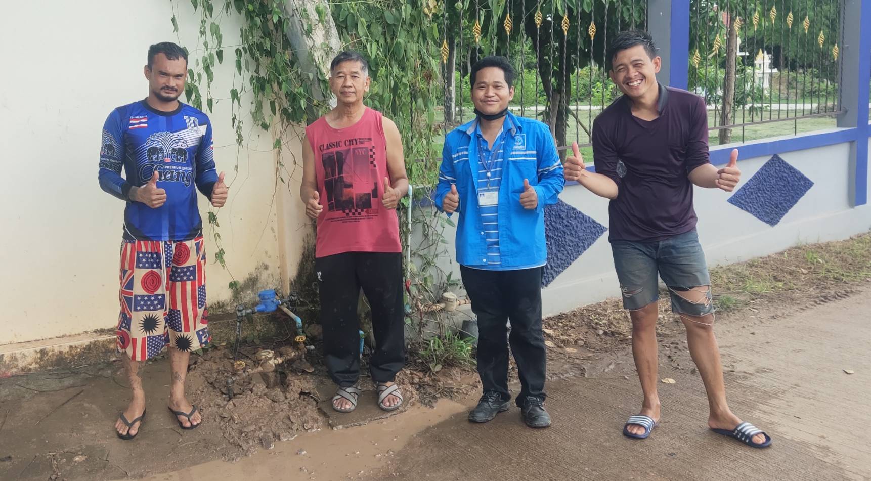 มิสเตอร์ประปากำแพงเพชร ลุย ! ตรวจสอบน้ำไม่ไหล ลูกค้า เฮ!! ประทับใจน้ำใสไหลแรง !!!