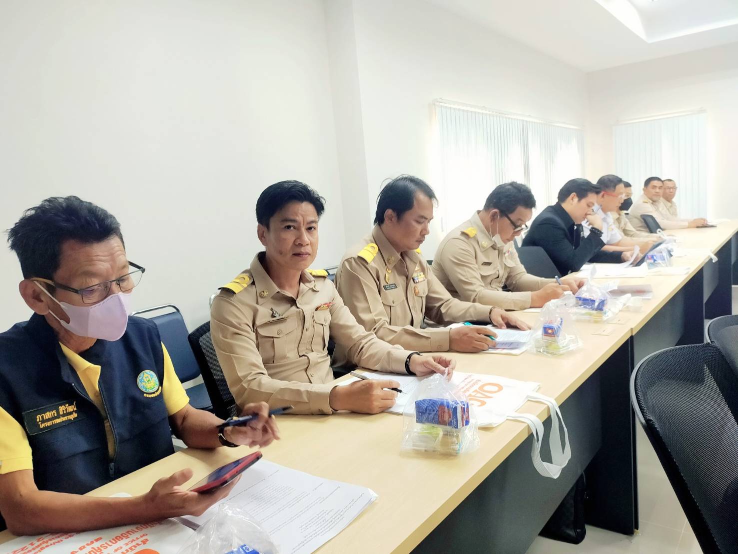 กปภ.สาขาภูเก็ต เข้าร่วมประชุมเชิงบูรณาการหัวหน้าส่วนราชการ หัวหน้าหน่วยงานรัฐวิสาหกิจ ผู้บริหารองค์กรปกครองส่วนท้องถิ่น กำนัน ผู้ใหญ่บ้าน แพทย์ประจำตำบล และสารวัตรกำนัน ตำบลกมลาทุกหมู่บ้าน และคณะกรรมการบริหารงานอำเภอกะทู้ (ก.บ.อ.กะทู้)