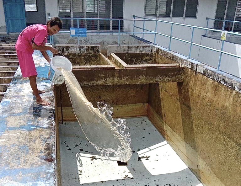 กปภ.สาขาขลุง ดำเนินการตามแผนงานโครงการจัดการน้ำสะอาด (Water Safety Plan : WSP) ร่วมกันล้างถังตกตะกอน ประจำเดือนกันยายน 2566