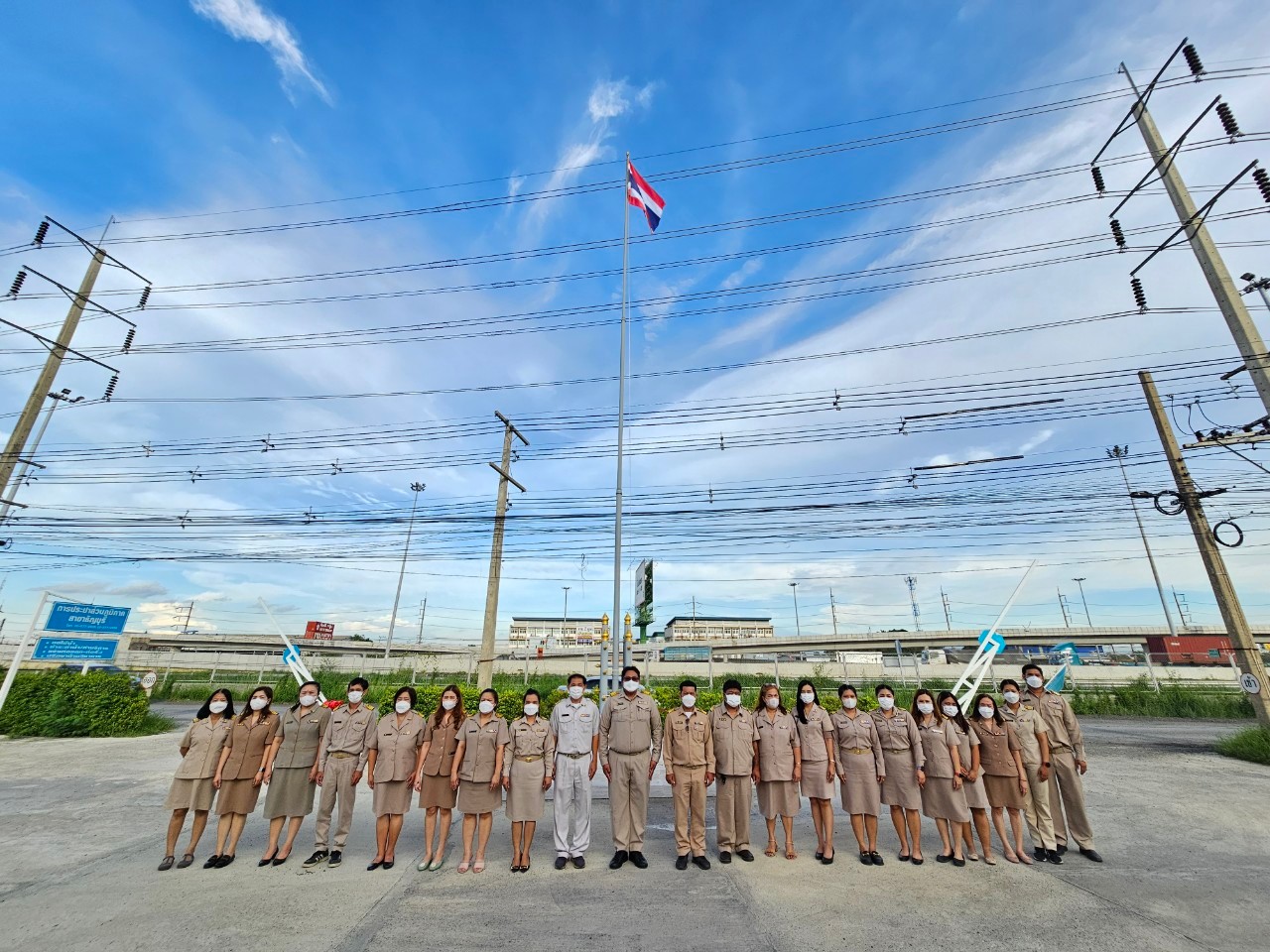 กปภ.สาขาธัญบุรี จัดกิจกรรมวันพระราชทานธงชาติไทย 28 กันยายน 2566