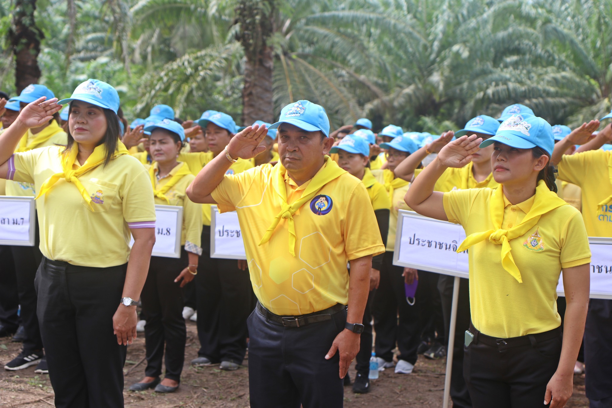 การประปาส่วนภูมิภาคสาขาชุมพร ร่วมดำเนินกิจกรรม จิตอาสาจังหวัดชุมพร ร่วมทำความดีถวายพระราชกุศล พระบาทสมเด็จพระบรมชนกาธิเบศร มหาภูมิพลอดุลยเดชมหาราช บรมนาถบพิตร
