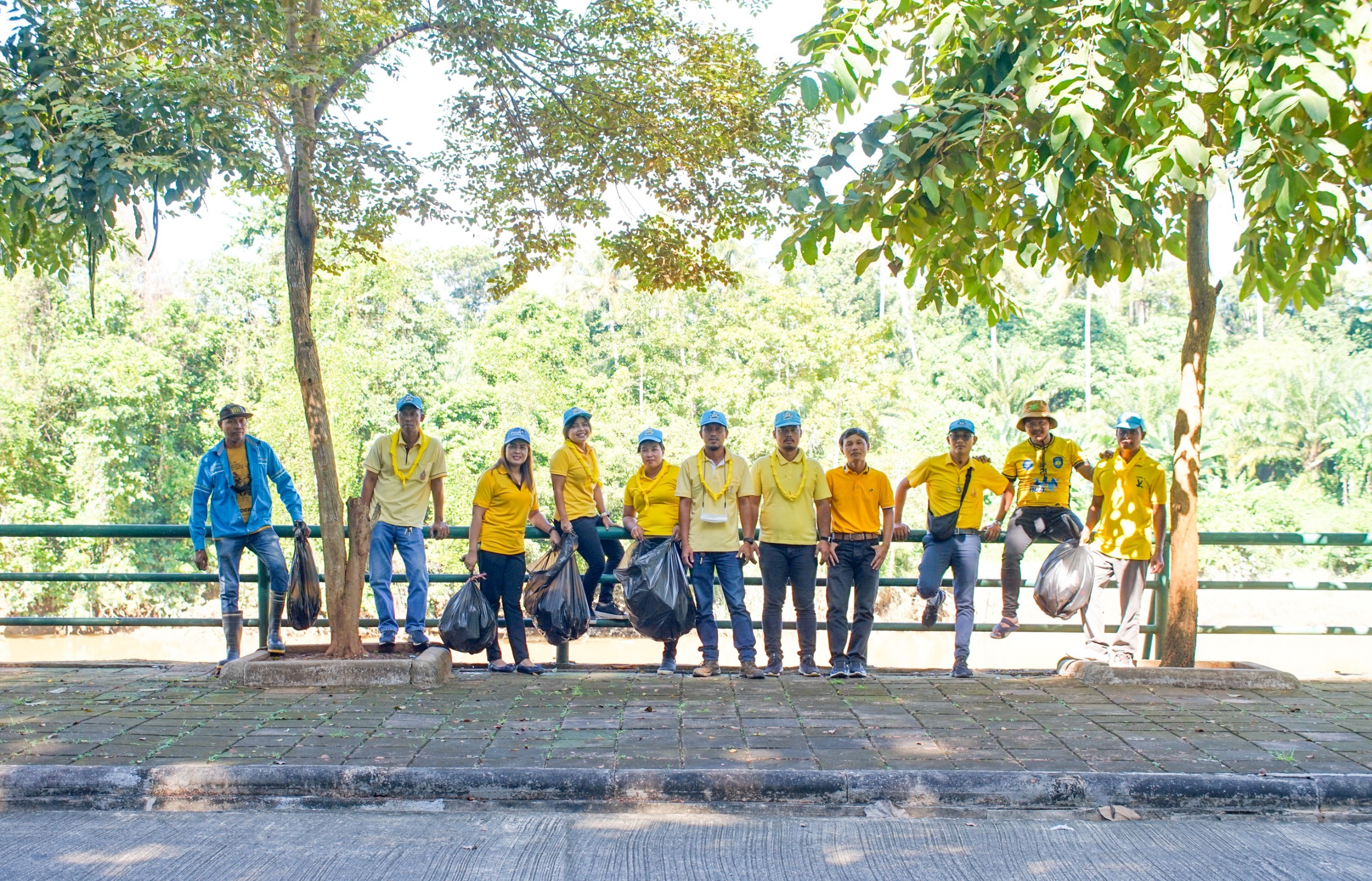 กปภ.สาขาบ้านตาขุน จัดกิจกรรมจิตอาสาบำเพ็ญสาธารณประโยชน์และบำเพ็ญสาธารณกุศลฯ