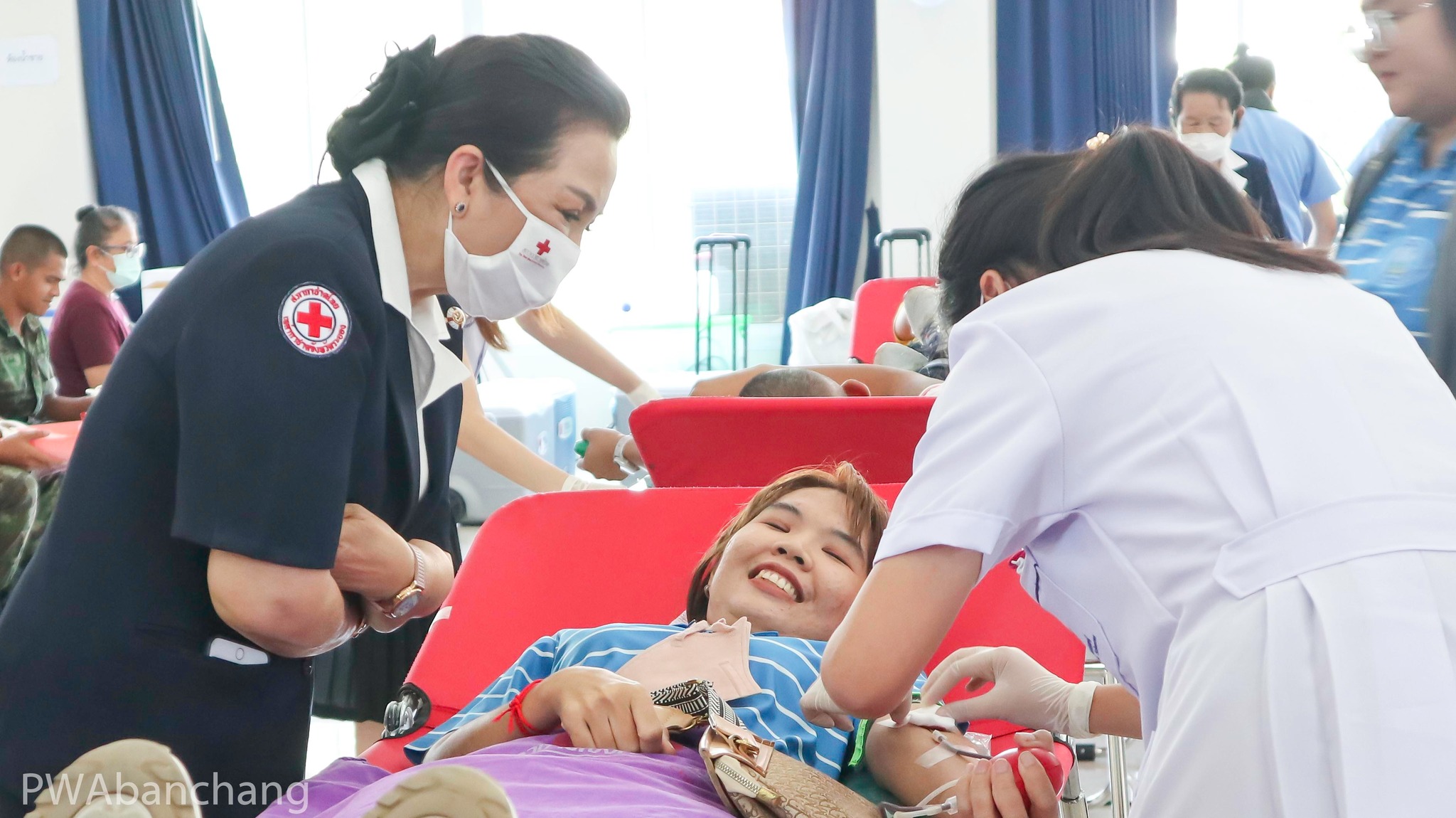 สาขาบ้านฉาง ร่วมบริจาคโลหิต แก่สภากาชาดไทย