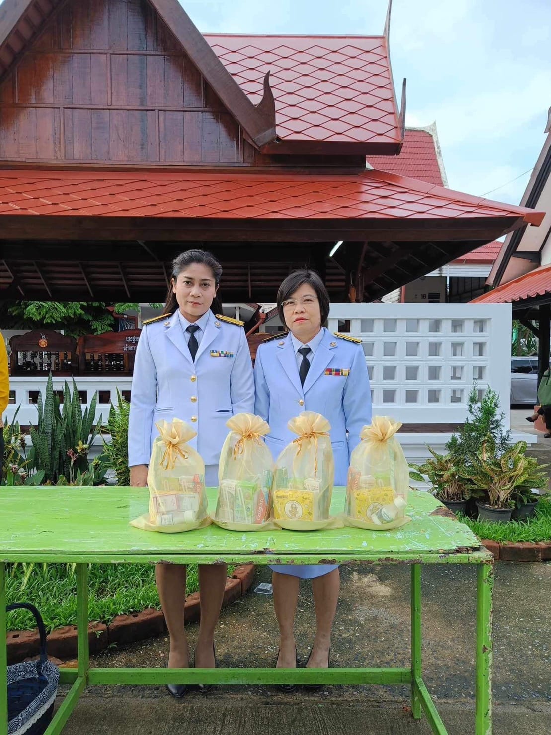การประปาส่วนภูมิภาคสาขาสตูล ร่วมพิธีสวดพระพุทธมนต์และพิธีทำบุญตักบาตรถวายพระราชกุศล เนื่องในวันสมเด็จพระมหาธีรราชเจ้า