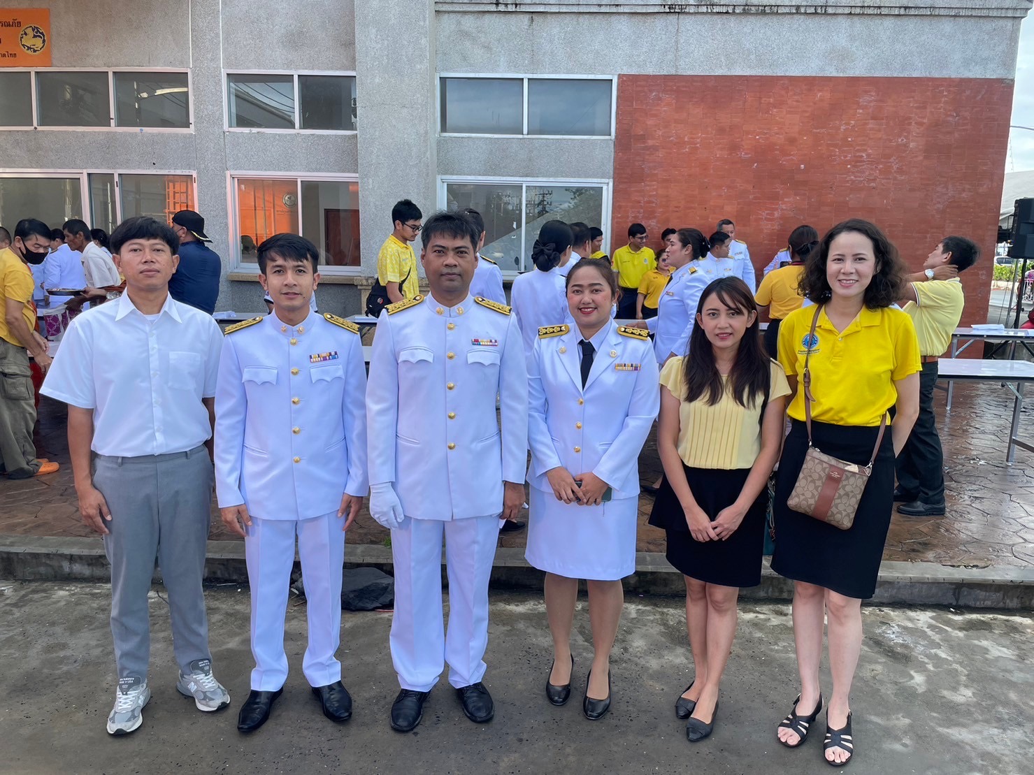 กปภ.สาขาเกาะสมุย เข้าร่วมกิจกรรมเนื่องในวันคล้ายวันพระบรมราชสมภพพระบาทสมเด็จพระบรมชนกาธิเบศร มหาภูมิพลอดุลยเดชมหาราช บรมนาถบพิตร วันชาติ และวันพ่อแห่งชาติ วันที่ 5 ธันวาคม 2566