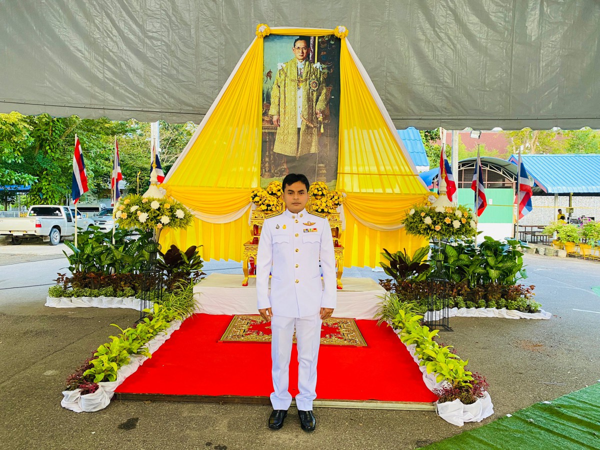 การประปาส่วนภูมิภาคสาขากระบี่ พร้อมใจกันทำบุญตักบาตรถวายพระราชกุศลแด่พระบาทสมเด็จพระบรมชนกาธิเบศร มหาภูมิพลอดุลยเดชมหาราช บรมนาถบพิตรด้วยสำนึกในพระมหากรุณาธิคุณ เนื่องในวันคล้ายวันพระบรมราชสมภพ วันชาติและวันพ่อแห่งชาติ 5 ธันวาคม