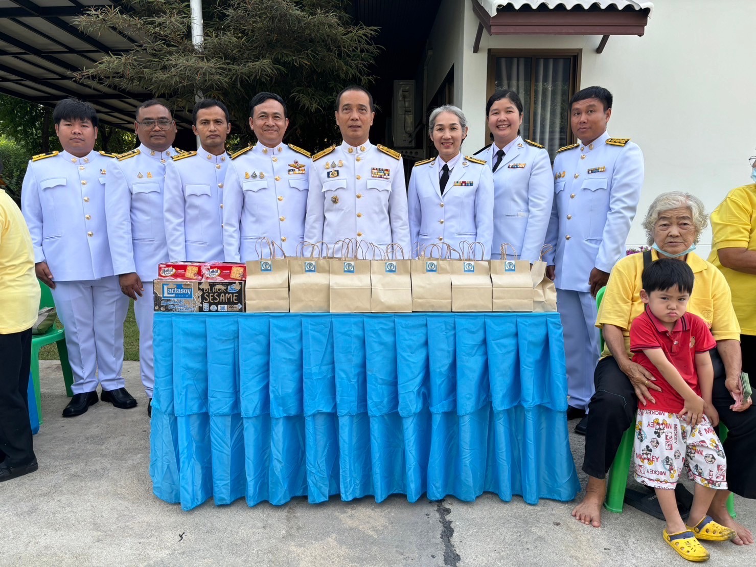 กปภ.สาขาด่านช้าง เข้าร่วมกิจกรรมเนื่องในวันคล้ายวันพระบรมราชสมภพ พระบาทสมเด็จพระบรมชนกาธิเบศร มหาภูมิพลอดุลยเดชมหาราช บรมนาถบพิตร วันชาติ และวันพ่อแห่งชาติ 5 ธันวาคม 2566
