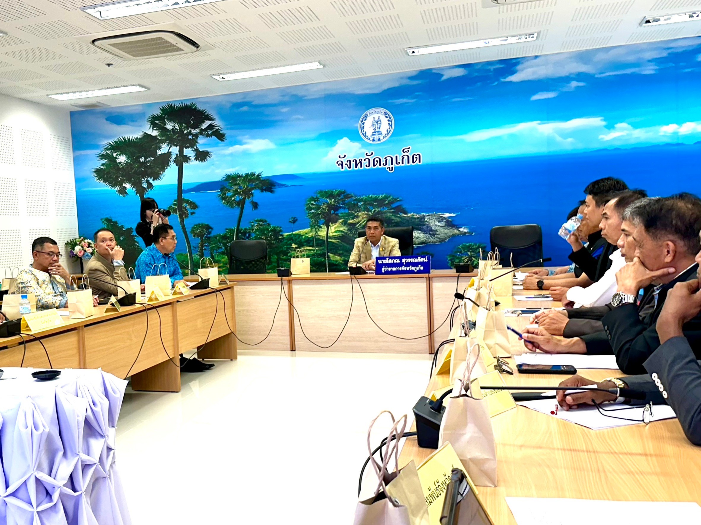 กปภ.สาขาภูเก็ต เข้าร่วมประชุมหัวหน้าส่วนราชการประจำจังหวัดสังกัดกระทรวงมหาดไทยและนายอำเภอ ครั้งที่ 4/2566