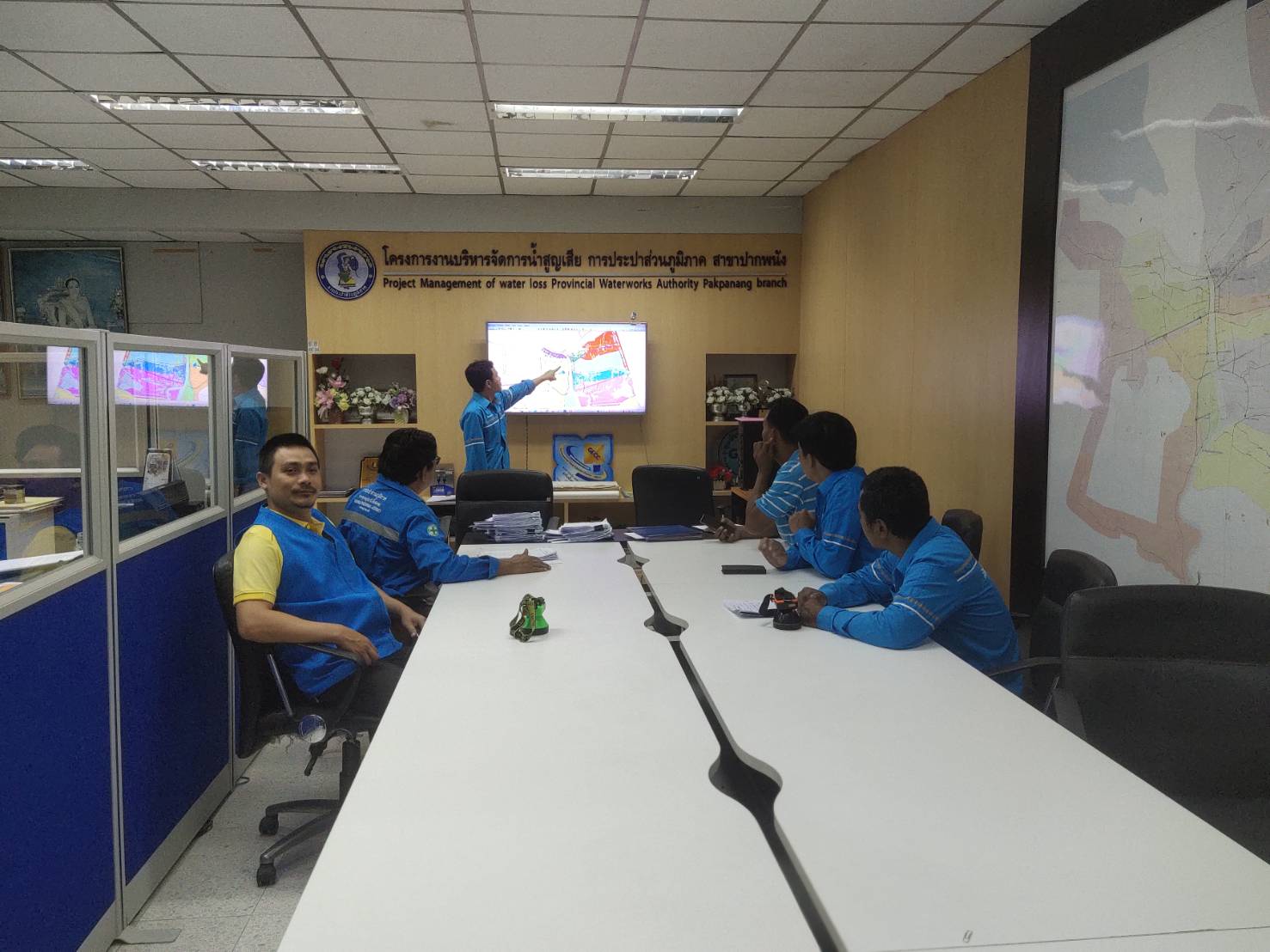 กปภ.สาขาปากพนัง ลงพื้นที่เดินสำรวจหาท่อแตก/ท่อรั่ว จากการทำ step test  ตามแผนลดน้ำสูญเสีย บริเวณพื้นที่ถนนศรีสมบูรณ์ และถนนสุนอนันต์ ต.ปากพนังฝั่งตะวันตก  อ.ปากพนัง จ.นครศรีธรรมราช