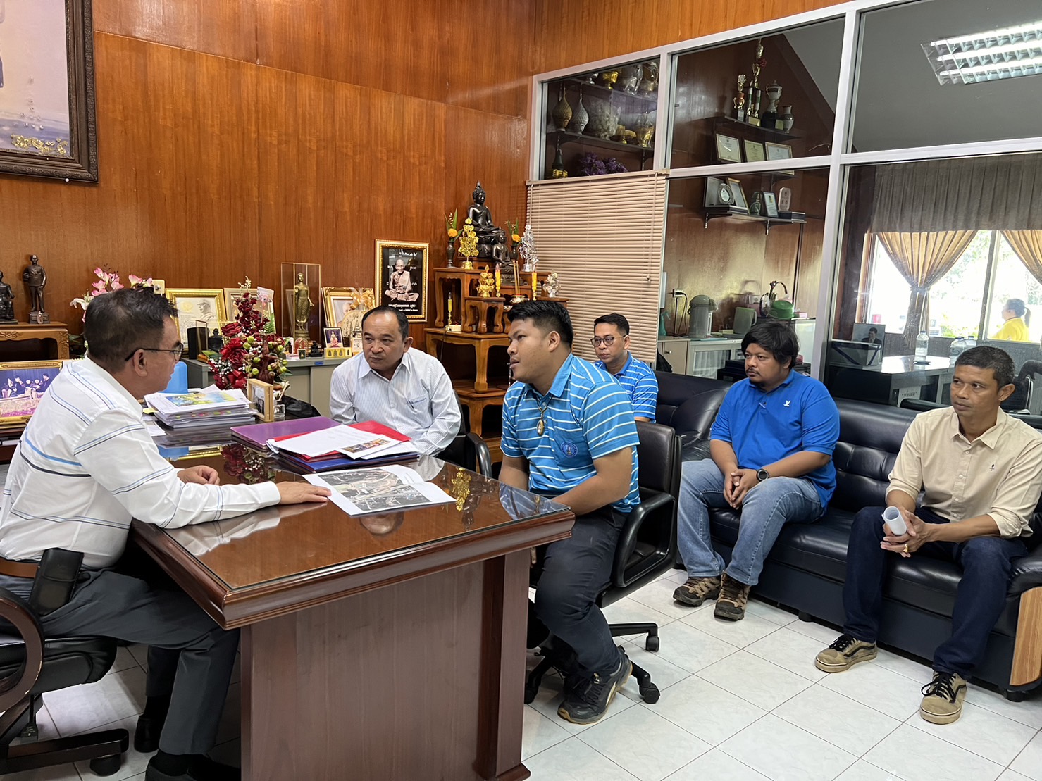 การประปาส่วนภูมิภาคสาขาชุมพร เข้าพบผู้อำนวยการโครงการชลประทานชุมพร และผู้อำนวยการโครงการก่อสร้าง สำนักงานชลประทานที่ 14 เพื่อหารือกรณีขอใช้พื้นที่ชลประทานเพื่อก่อสร้างระบบผลิตน้ำประปา เพื่อแก้ไขปัญหาภัยแล้งในปี 2567