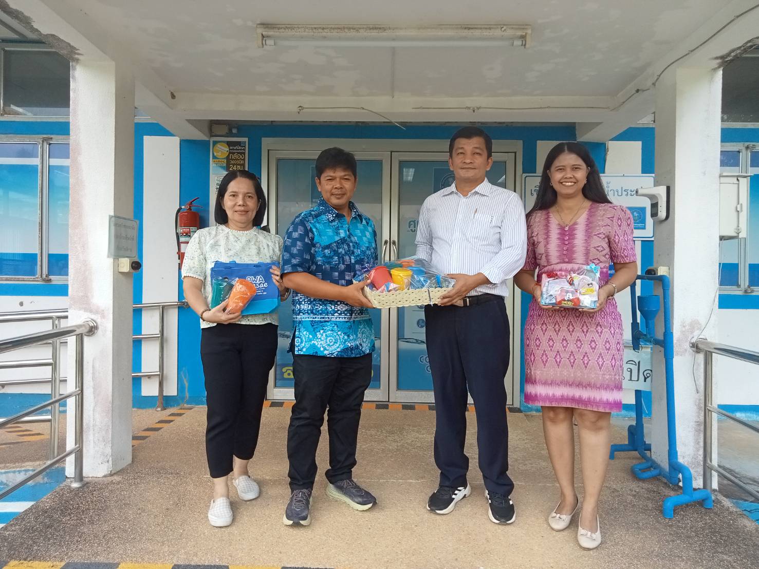การประปาส่วนภูมิภาคสาขาท่าแซะ สนับสนุนของขวัญ และของรางวัลงานวันเด็กแห่งชาติประจำปี ๒๕๖๗ ให้กับสำนักงานเทศบาลตำบลท่าแซะ อำเภอท่าแซะ จังหวัดชุมพร