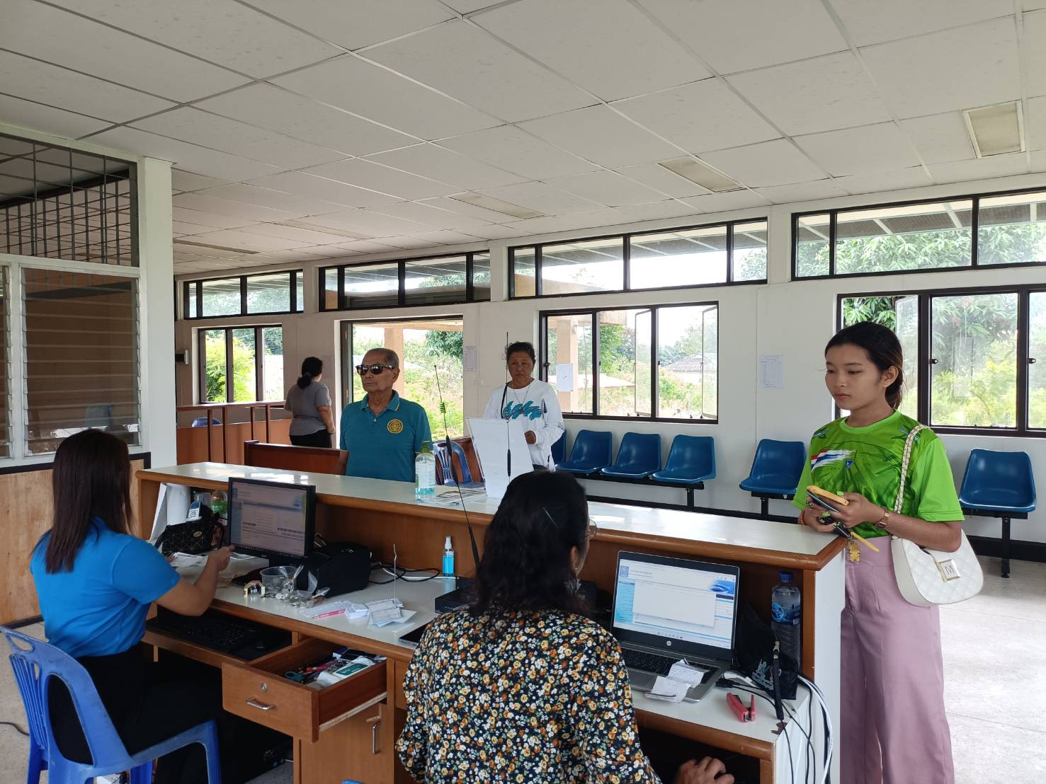 การประปาส่วนภูมิภาคสาขากาญจนดิษฐ์ ออกรับชำระค่าน้ำประปานอกสถานที่ ประจำเดือน มกราคม 2567 ณ สำนักงานดอนสัก เขตจำหน่ายน้ำดอนสัก ทุกวันพุธ สัปดาห์ที่ 2 และ 3 ของทุกเดือน