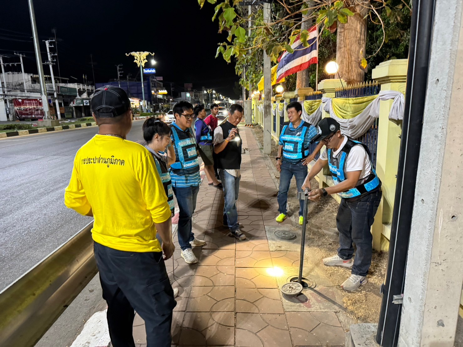 กปภ.สาขากาญจนบุรี ลงพื้นที่ ทำ Step Test ค้นหาท่อแตกรั่ว ลดปัญหาการเกิดน้ำสูญเสีย