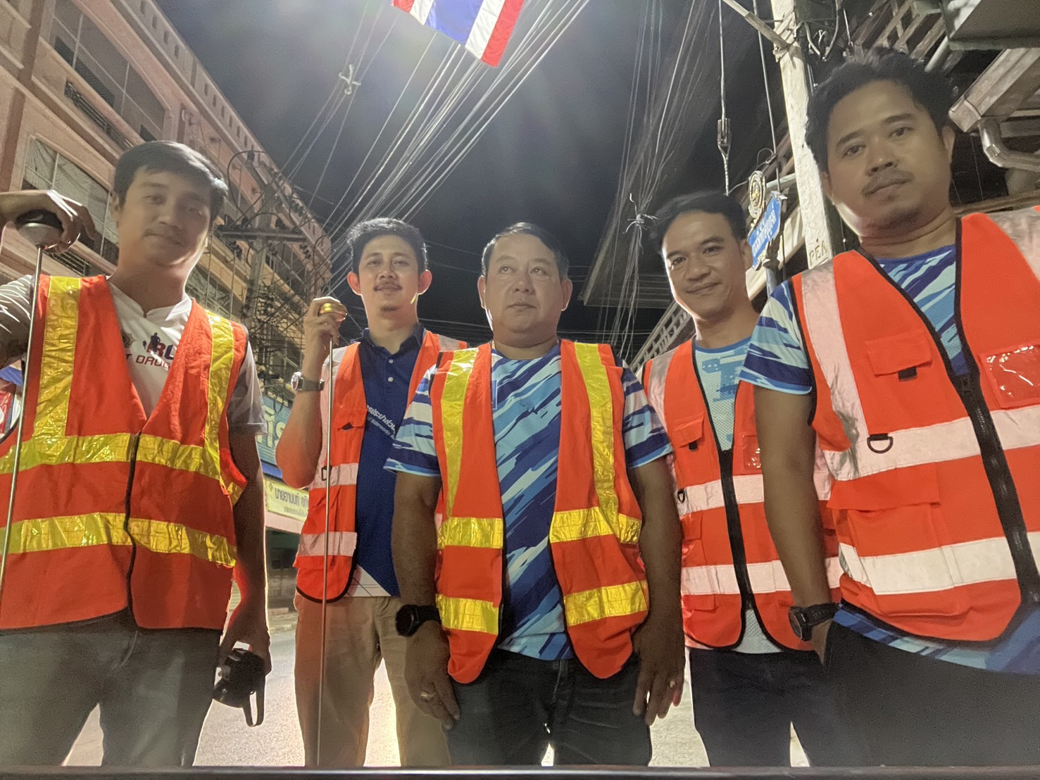 กปภ.สาขากำแพงเพชร หาท่อแตกรั่ว หลังพบน้ำจ่ายเพิ่มขึ้น