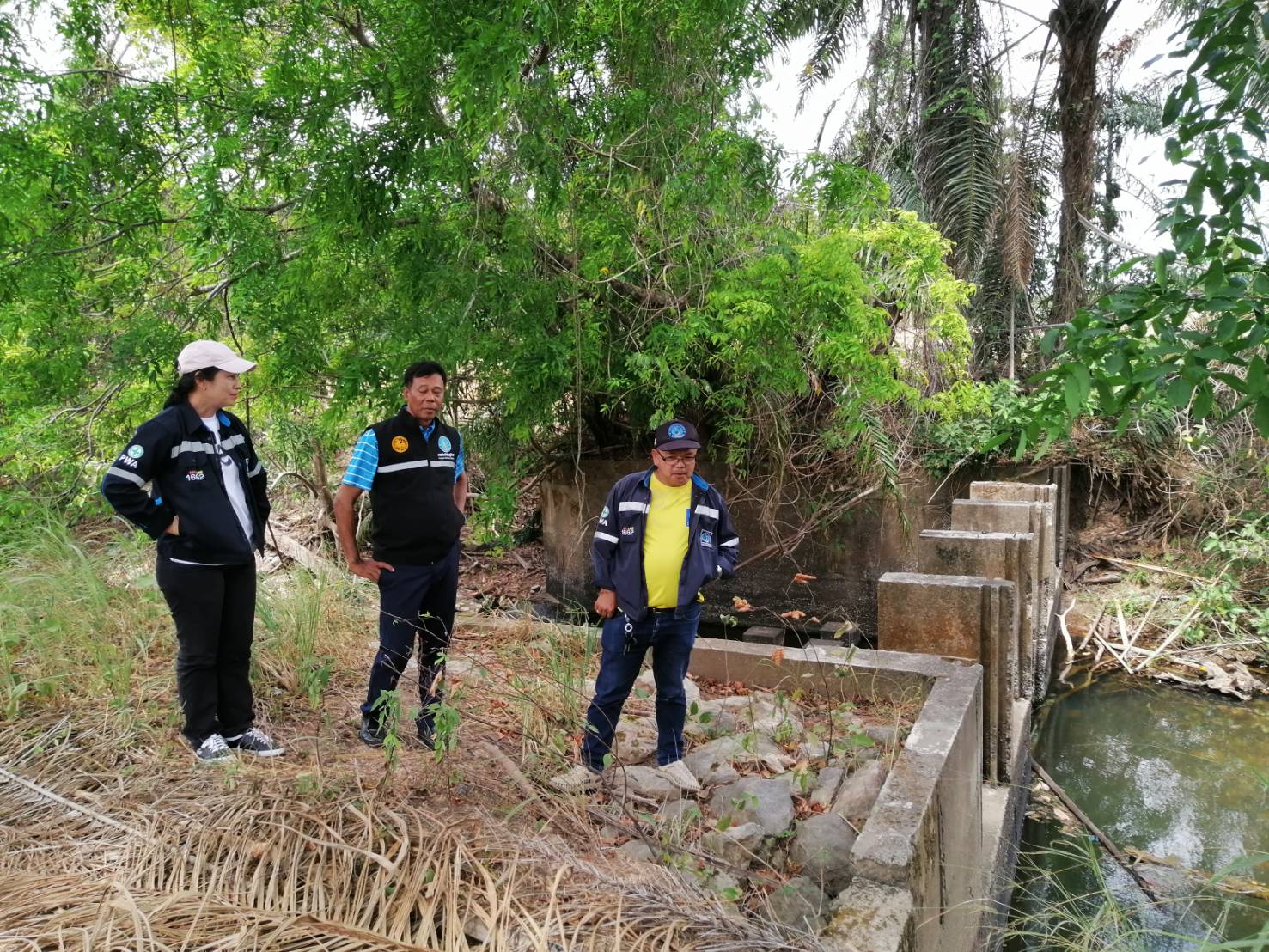นายบุญส่ง ศรีวิเชียร ผช.กปภ.ข.4 (วิชาการ) ลงพื้นที่การประปาส่วนภูมิภาคสาขากระบี่ เพื่อตรวจเยี่ยมติดตามและประเมินสถานการณ์ภัยแล้ง