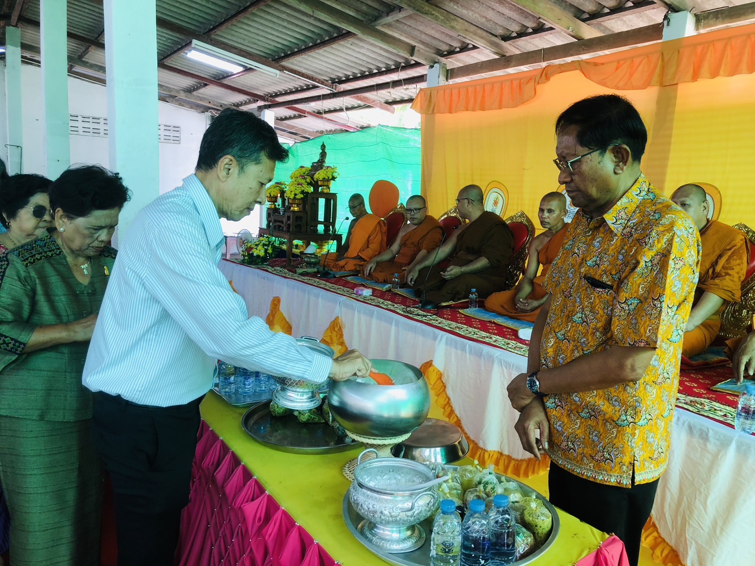 การประปาส่วนภูมิภาคสาขาสตูล ร่วมงานการกุศล งานฉลองซุ้มประตูวัด วัดพิทักษ์คลองขุด 