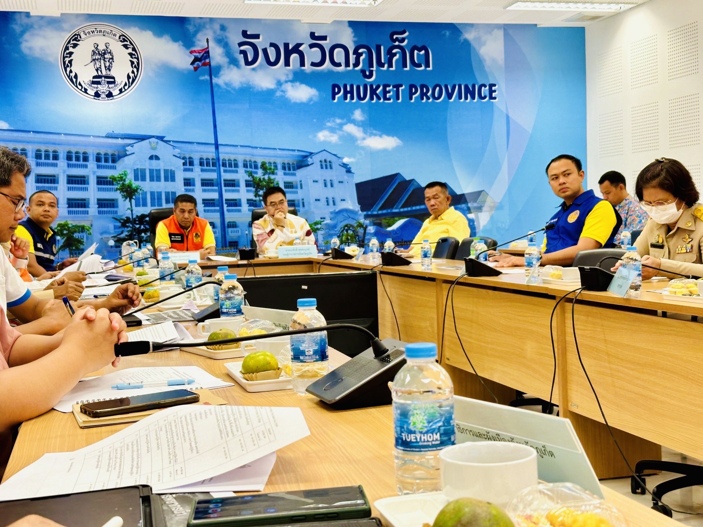 กปภ.สาขาภูเก็ต เข้าประชุมชี้แจงหลักเกณฑ์และแนวทางการจัดทำข้อเสนอแผนงานโครงการเพิ่มประสิทธิภาพการบริหารจัดการทรัพยากรน้ำในช่วงฤดูฝน ปี 2567 และการกักเก็บน้ำเพื่อฤดูแล้ง ปี 2567/2568