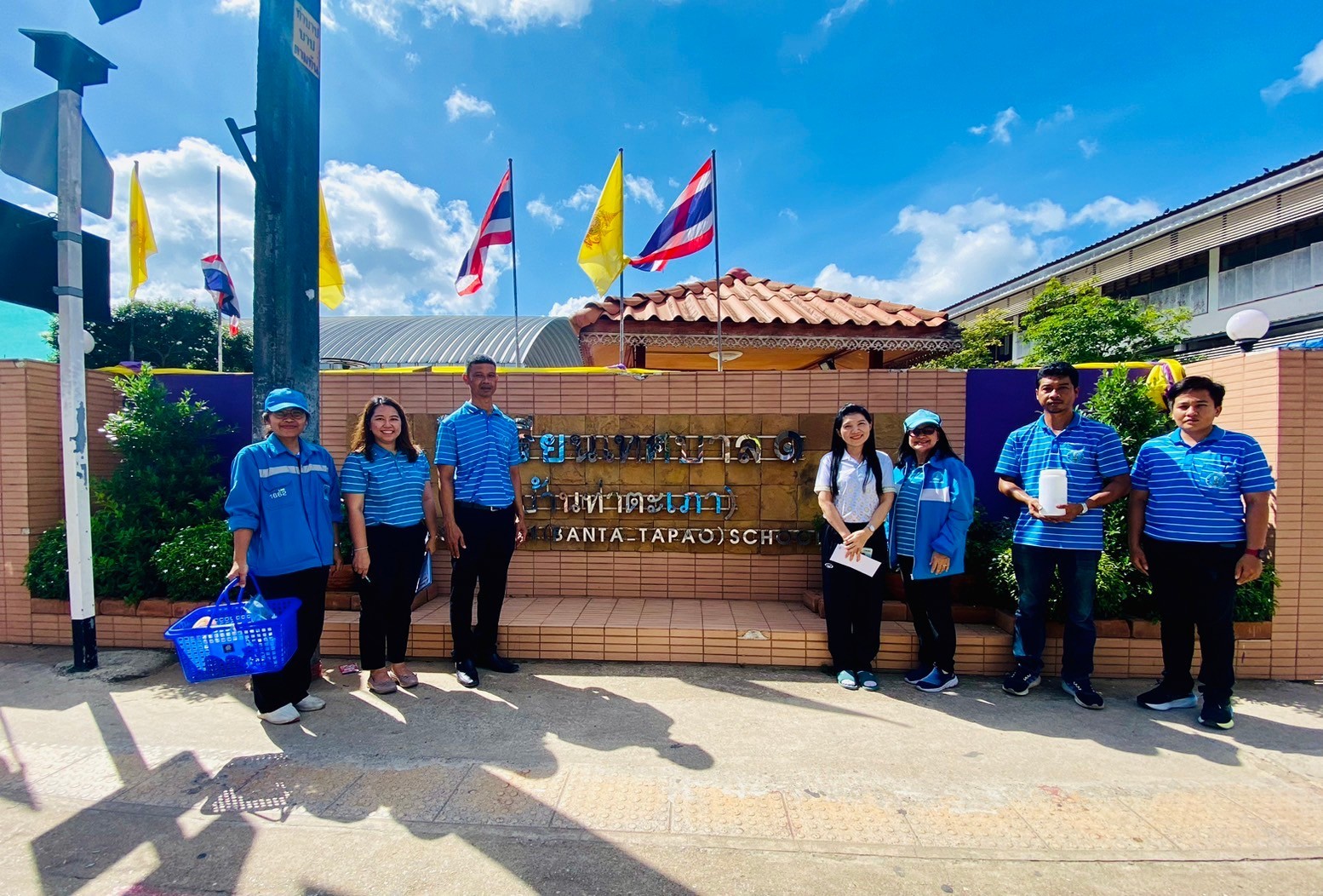 การประปาส่วนภูมิภาคสาขาชุมพร ดำเนินกิจกรรม "หลอมรวมใจ มอบน้ำใสสะอาดให้โรงเรียน" เฉลิมพระเกียรติพระบาทสมเด็จพระเจ้าอยู่หัวเนื่องในโอกาสพระราชพิธีมหามงคลเฉลิมพระชนมพรรษา 6 รอบ 28 กรกฎาคม 2567