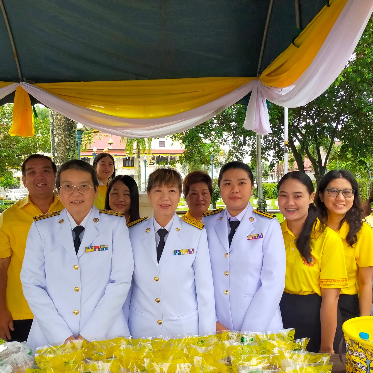 กปภ.สาขาตราด เข้าร่วมพิธีทำบุญตักบาตรถวายพระราชกุศล เฉลิมพระเกียรติพระบาทสมเด็จพระเจ้าอยู่หัว และพิธีถวายสัตย์ปฏิญาณเพื่อเป็นข้าราชการที่ดี เนื่องในโอกาสพระราชพิธีมหามงคลเฉลิมพระชนมพรรษา 6 รอบ 28 กรกฎาคม 2567