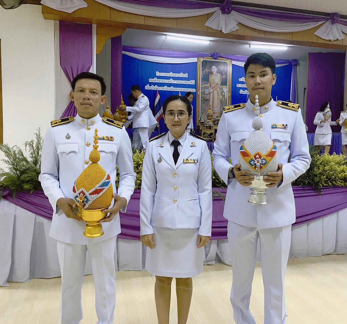 กปภ.สาขาเทิง ร่วมพิธีถวายเครื่องราชสักการะและวางพานพุ่ม และพิธีจุดเทียนถวายพระพรชัยมงคล เนื่องในโอกาสวันเฉลิมพระชนมพรรษา สมเด็จพระนางเจ้าฯพระบรมราชินี ทรงเจริญพระชนพรรษา 46 พรรษา ในวันที่ 3 มิถุนายน 2567