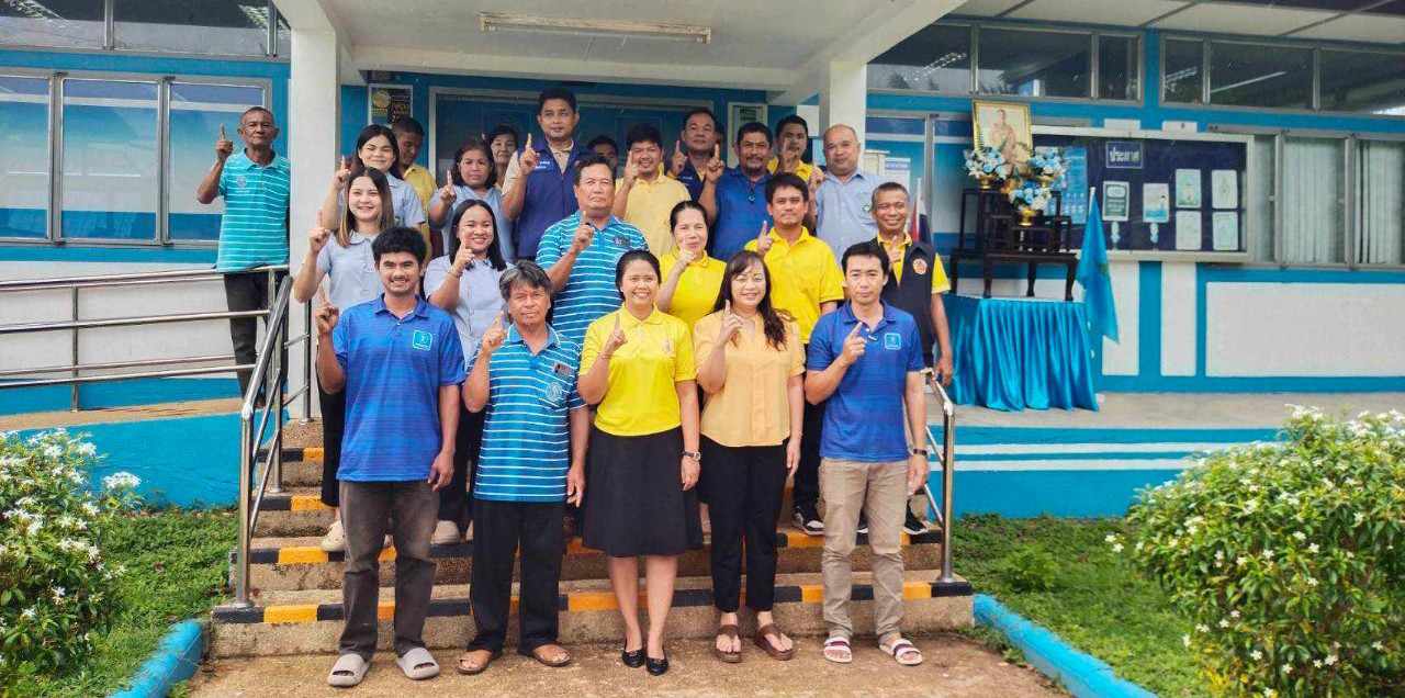 การประปาส่วนภูมิภาคสาขาท่าแซะ เข้ารับการตรวจคัดกรองสารเสพติดในปัสสาวะ โครงการมหาดไทยสีขาว สร้างพื้นที่ปลอดภัย หยุดยั้งยาเสพติด (Safe Zone No Drug)