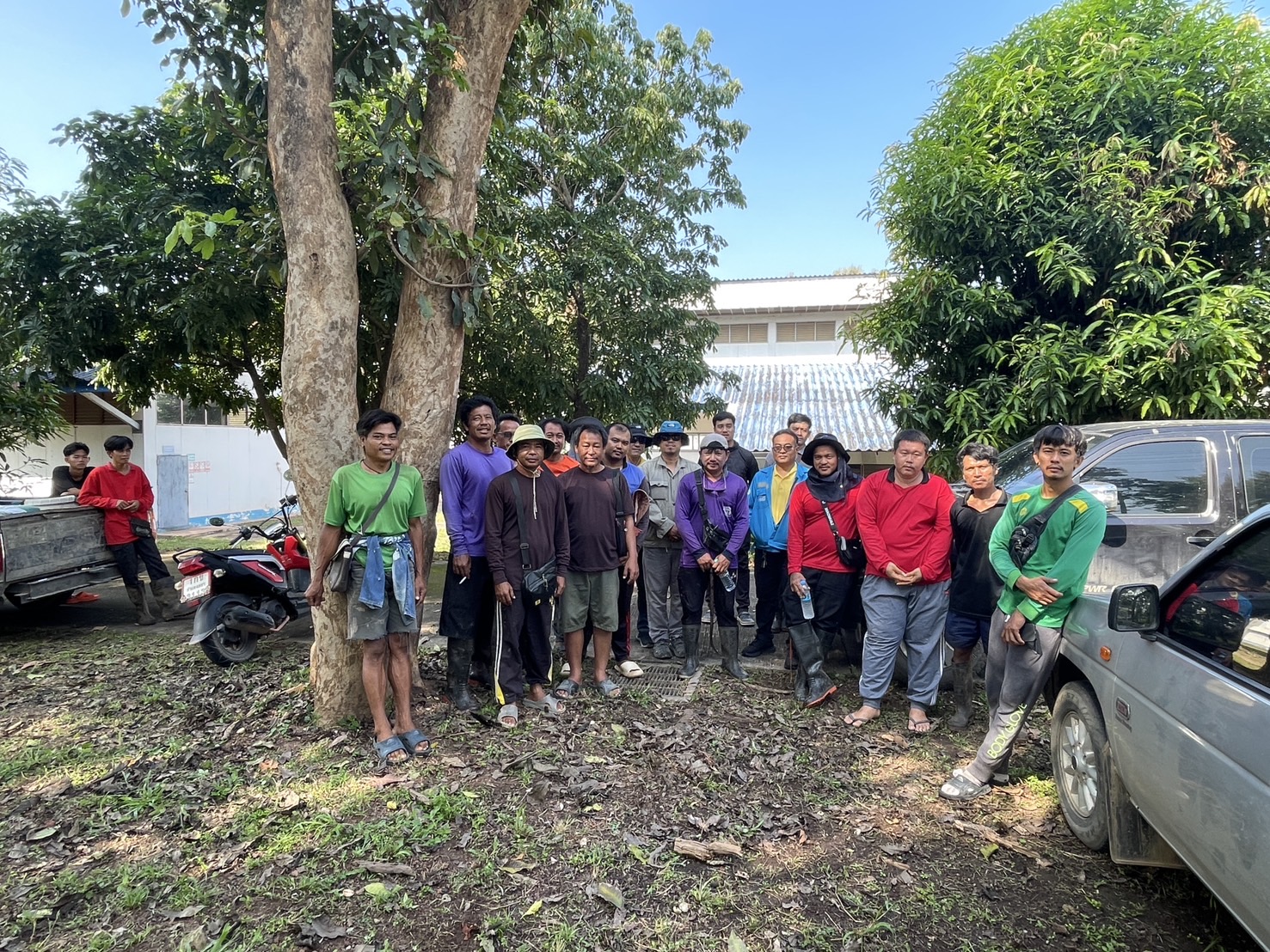 กปภ.สาขากำแพงเพชร รวมทีมซ่อมแก้ปัญหาน้ำไม่ไหลพื้นที่อำเภอพรานกระต่าย ส่งรถบรรทุกออกแจกจ่ายน้ำช่วยเหลือประชาชน
