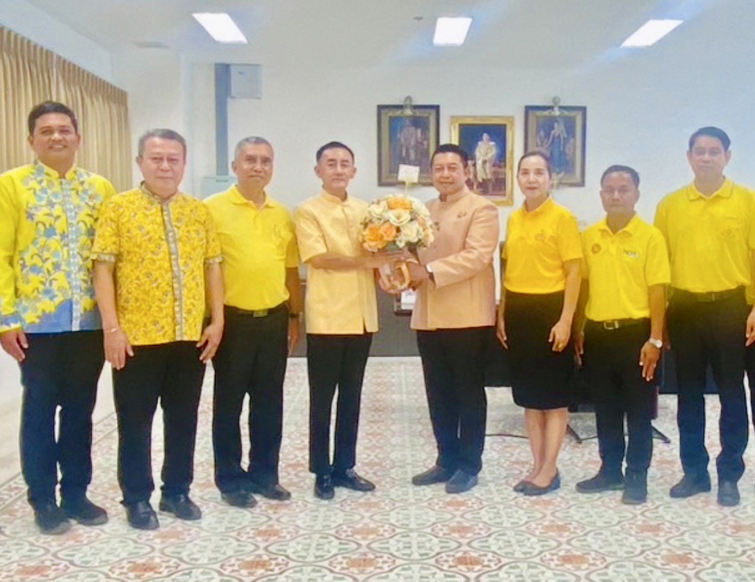 กปภ.สาขาภูเก็ต ร่วมกับหน่วยงานประจำจังหวัด สังกัดกระทรวงมหาดไทย เข้าพบเพื่อแสดงความยินดีกับ รองผู้ว่าราชการจังหวัดภูเก็ต เนื่องในโอกาสเข้ารับตำแหน่งใหม่