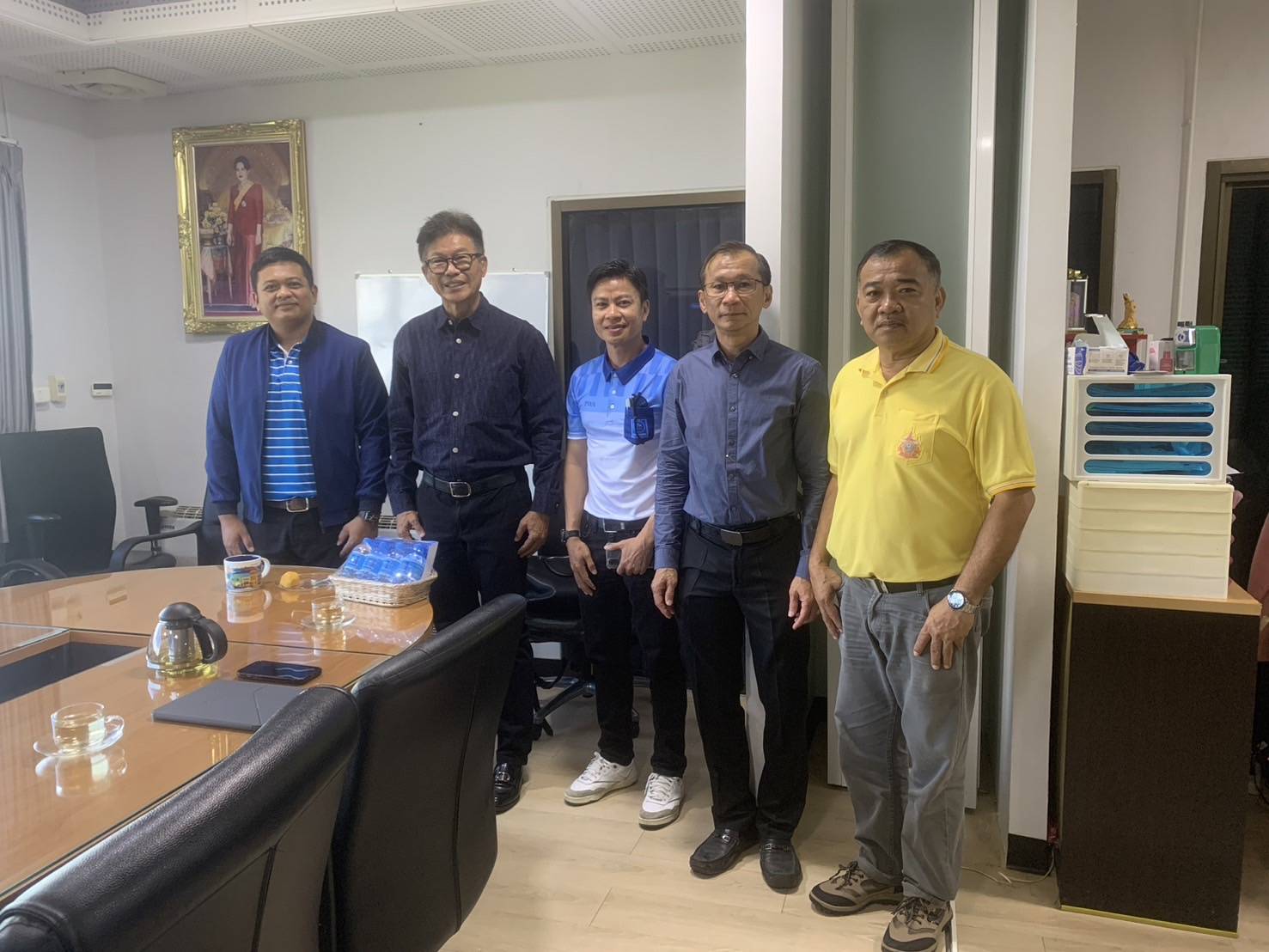 กปภ.สาขาภูเก็ต เข้าพบนายกเทศมนตรีตำบลรัษฎา เพื่อหารือเกี่ยวกับการให้บริการน้ำประปา บริเวณ ต.รัษฎา อ.เมืองภูเก็ต จ.ภูเก็ต