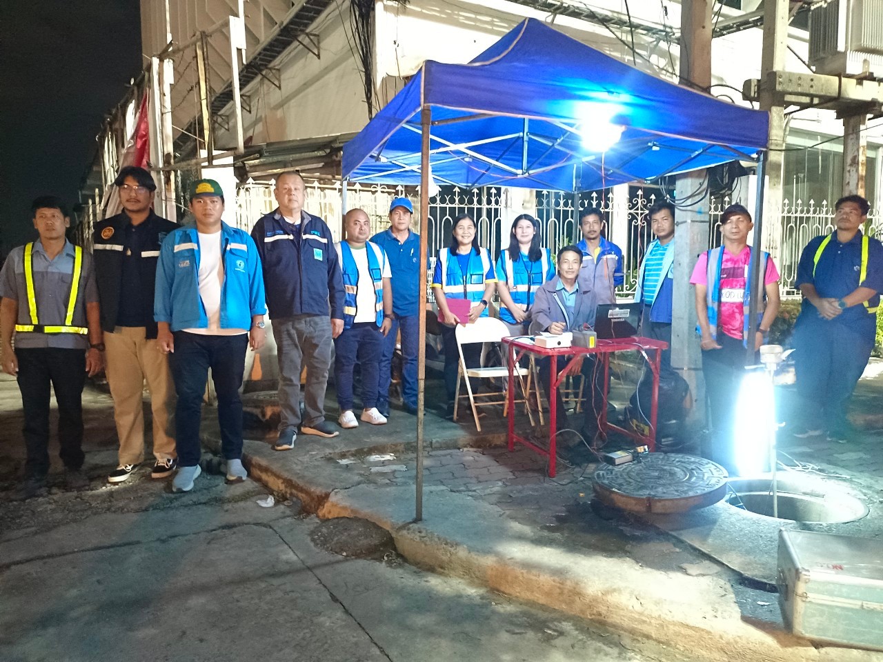 กปภ.สาขาอ้อมน้อย ร่วมทดสอบการรั่วไหลของระบบจ่ายน้ำประปาให้แก่ผู้บริโภค (LDN) ครั้งที่ 2/2567