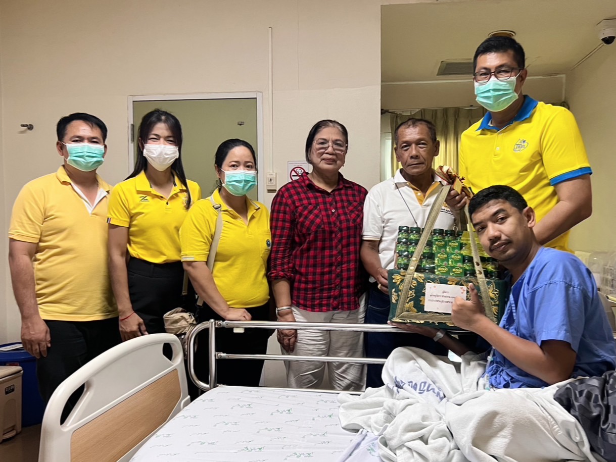 กปภ.สาขาสมุทรสงคราม เข้าเยี่ยมให้กำลังใจ นายณัฐพร อุเทนพันธ์ พนักงาน กปภ. พลเมืองดี ได้รับบาดเจ็บขณะช่วยระงับเหตุเพลิงไหม้ ณ อบจ.สมุทรสงคราม
