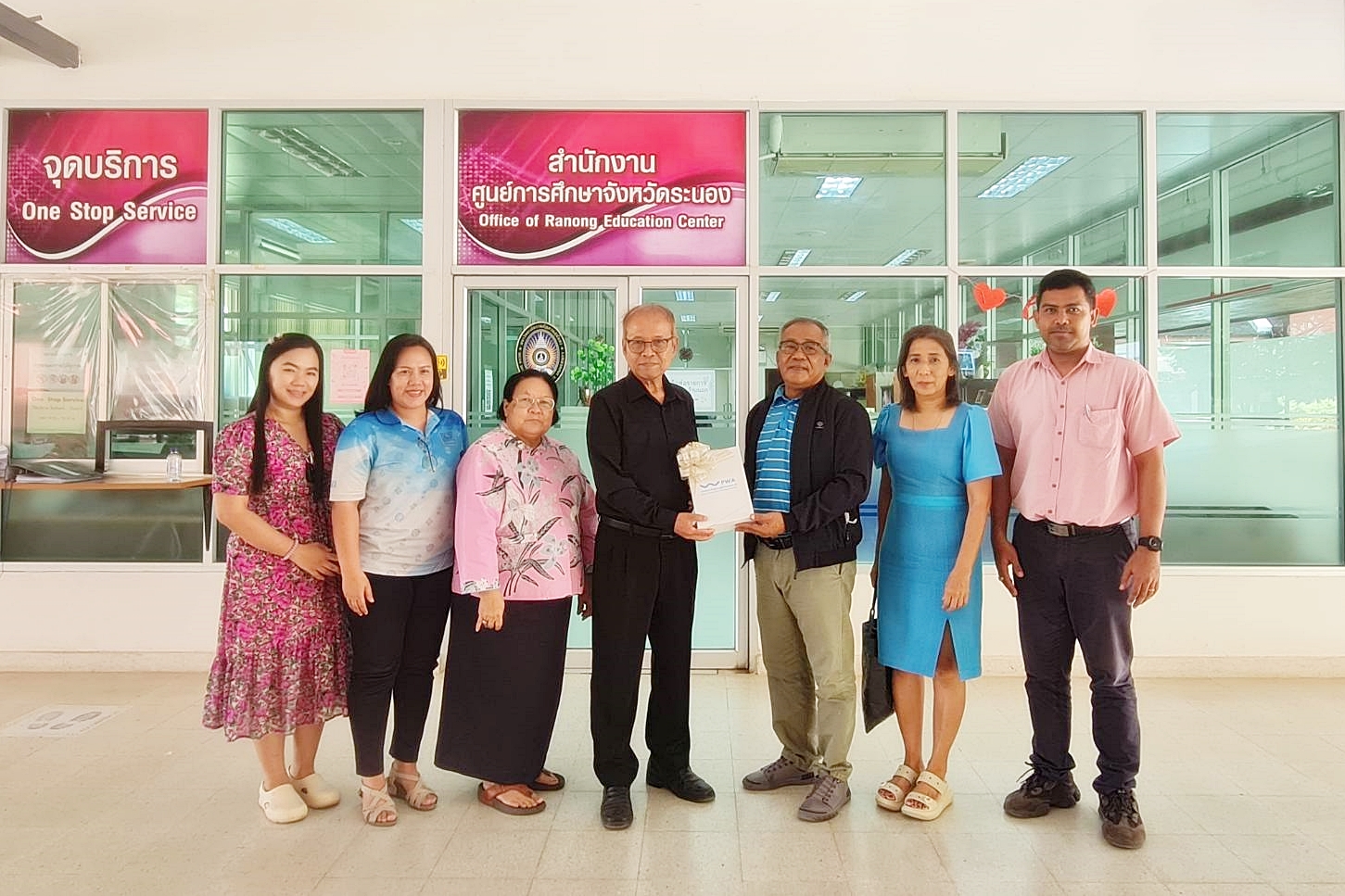 กปภ.สาขาระนอง ลงพื้นที่พบลูกค้ารายใหญ่ ภายใต้กิจกรรมมุ่งมั่นเพื่อปวงชน เติมใจให้กัน ครั้งที่ 2/2568