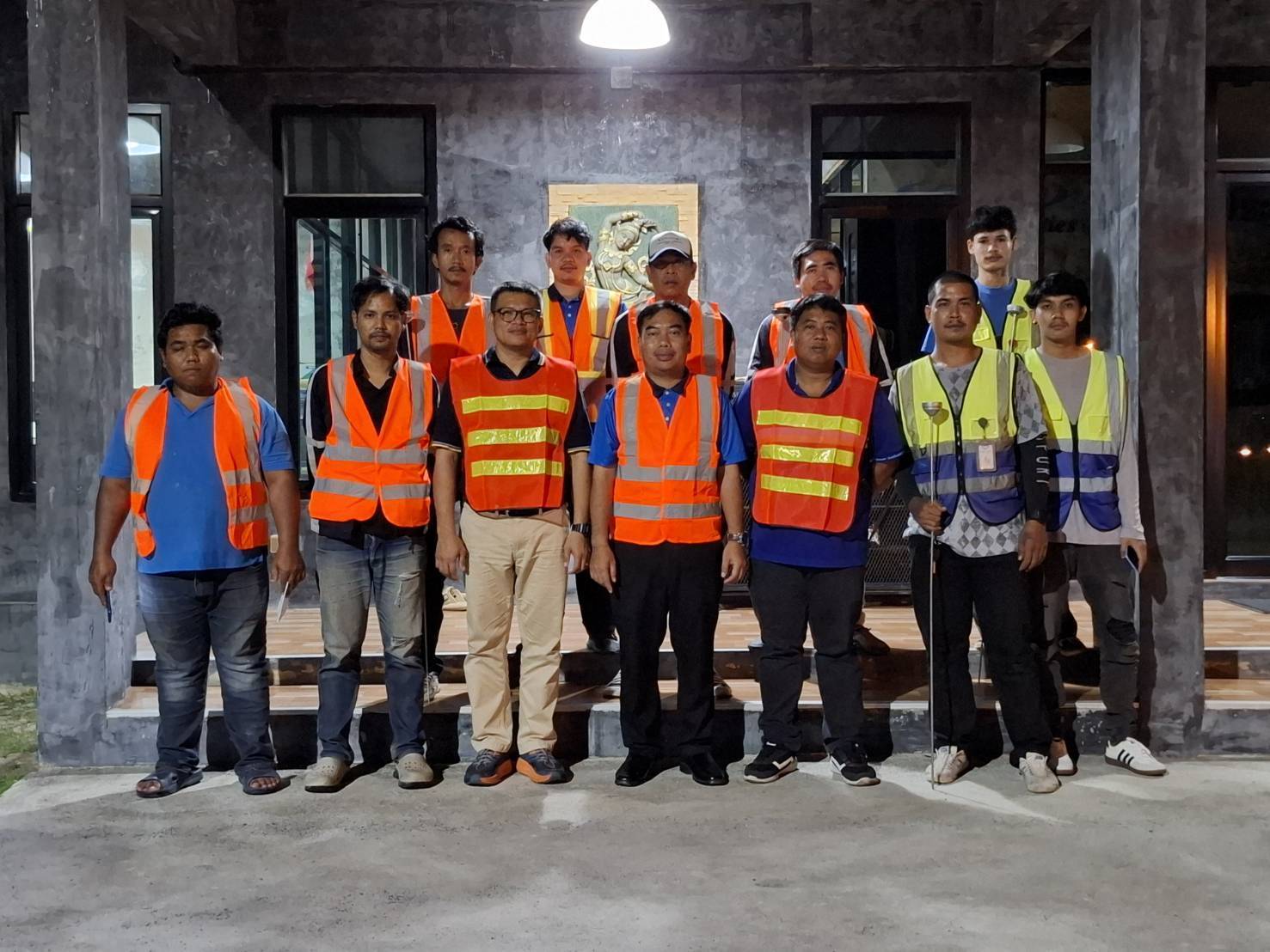กปภ.สาขาระยอง ลงพื้นที่ทำ Step test ค้นหาท่อแตกรั่ว ลดน้ำสูญเสีย