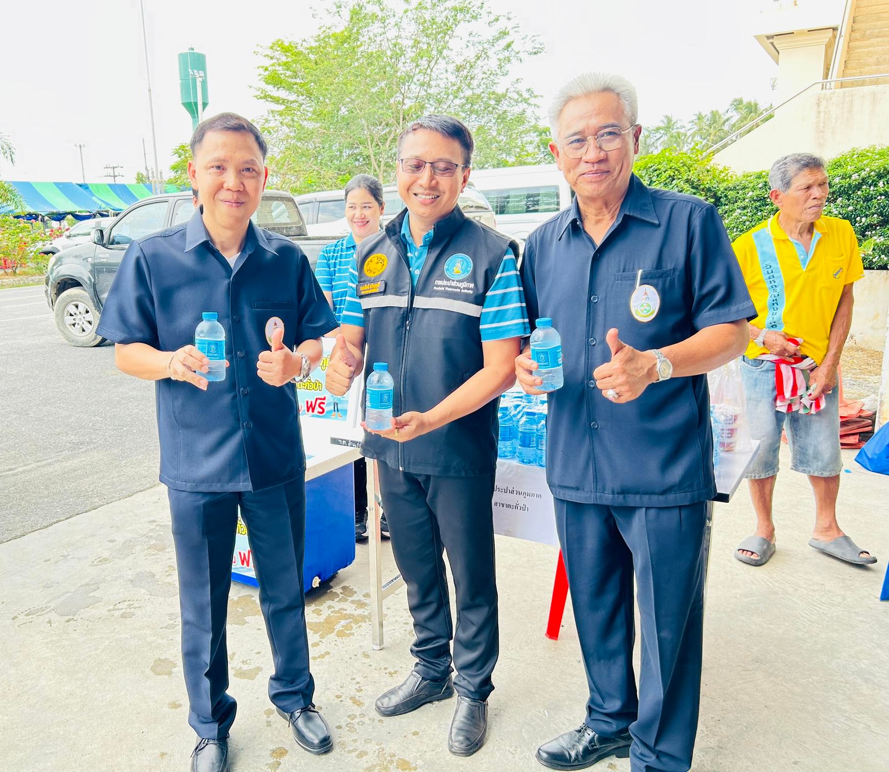 กปภ.สาขาตะกั่วป่า สนับสนุนน้ำดื่มบรรจุขวดตราสัญลักษณ์ กปภ. ให้กับสำนักงานเกษตรจังหวัดพังงา ภายใต้โครงการกปภ.ปันน้ำใจ (PWA Care)