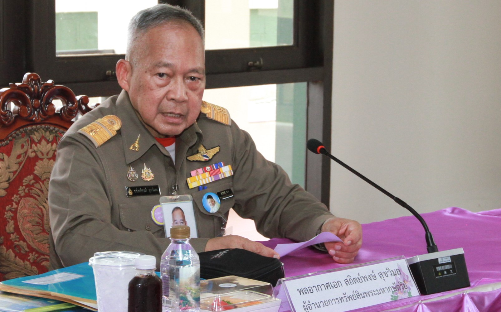 ผู้ว่าการ กปภ. ร่วมให้การต้อนรับ ราชเลขานุการในพระองค์ฯ รองนายกรัฐมนตรีและรัฐมนตรีว่าการกระทรวงมหาดไทย ลงพื้นที่ติดตามโครงการพัฒนาเกาะสีชัง เร่งแก้ปัญหาน้ำ-ส่งเสริมท่องเที่ยว ดันเศรษฐกิจท้องถิ่นโต