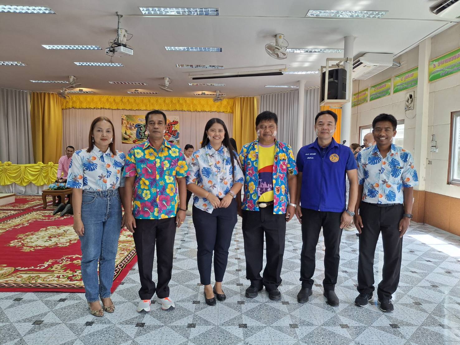 การประปาส่วนภูมิภาคสาขาท่าแซะ เข้าร่วมกิจกรรมงานสงกรานต์สืบสานวัฒนธรรมไทย รดน้ำขอพร นายอำเภอท่าแซะ