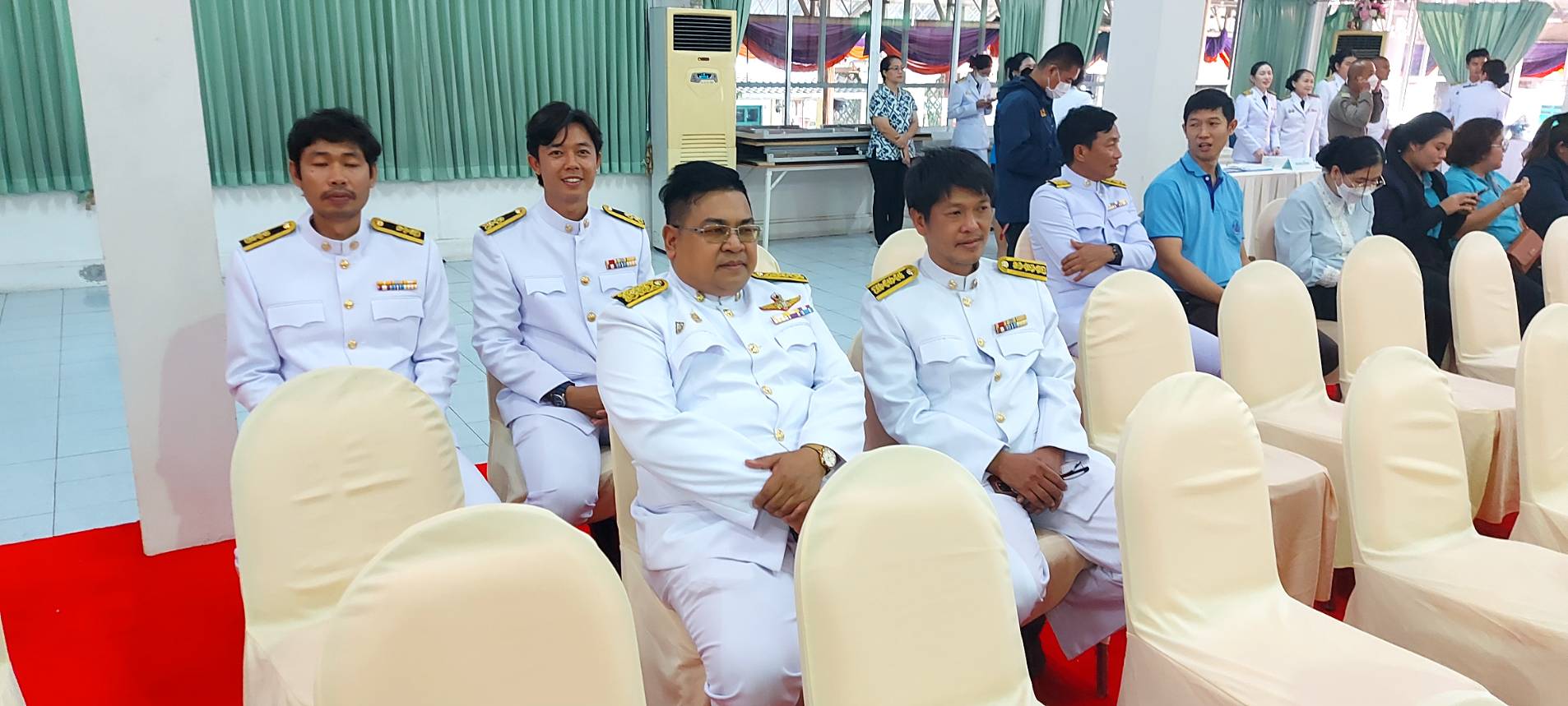 กปภ.สาขาปทุมธานี(พ) เข้าร่วมพิธีเจริญพระพุทธมนต์เฉลิมพระเกียรติสมเด็จพระเจ้าลูกยาเธอเจ้าฟ้าทีปังกรรัศมีโชติ มหาวชิโรตตมางกูร สิริวิบูลยราชกุมาร เนื่องในโอกาสวันคล้ายวันประสูติ ๒๙ เมษายน