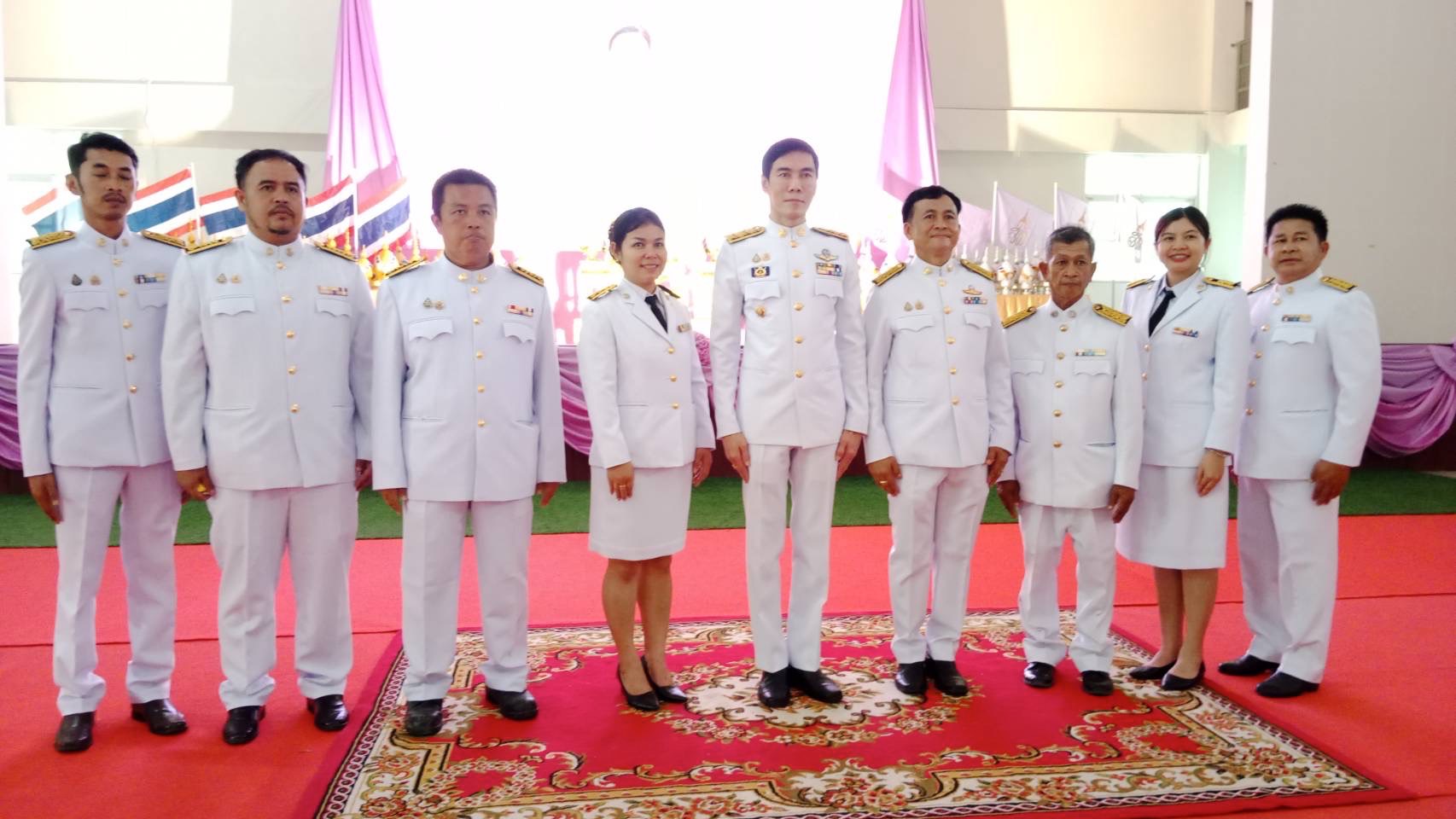 การประปาส่วนภูมิภาคสาขาเดิมบางนางบวช นำโดยนายยุทธนา ต๊ะปินตา ผู้จัดการฯ พร้อมทั้งหัวหน้างานและพนักงานในสังกัดฯ ร่วมพิธีจุดเทียนถวายพระพรชัยมงคล