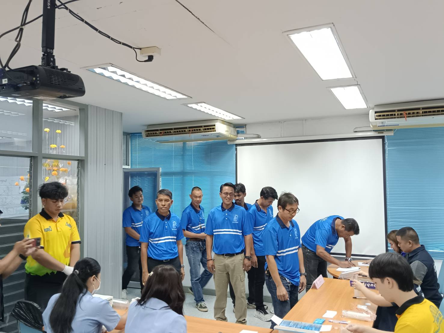 กปภ.สาขากาญจนบุรี ตรวจสารเสพติด