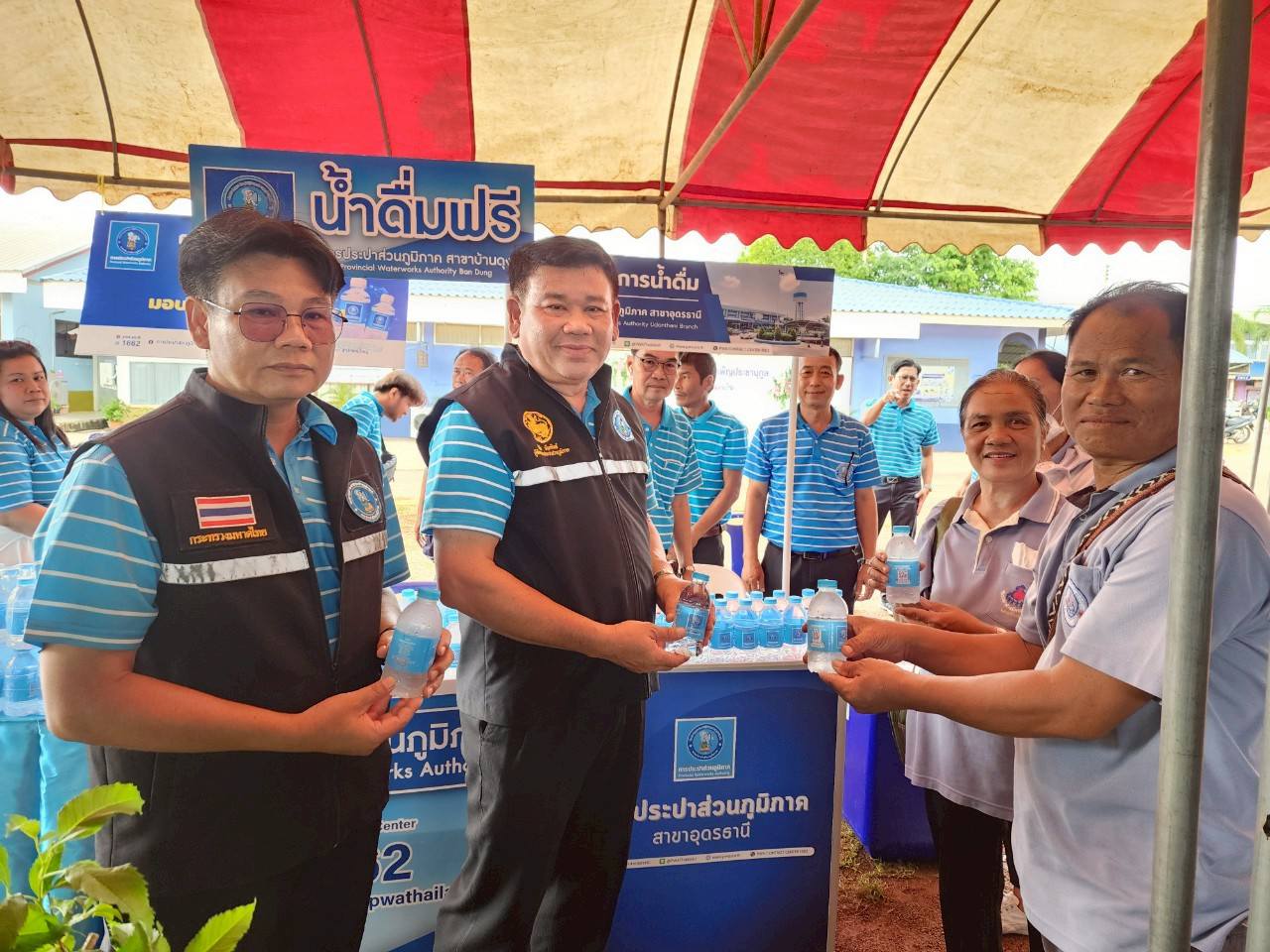 กปภ.ข.7 ร่วมกับ กปภ.สาขาอุดรธานี (พ) และ กปภ.สาขาบ้านดุง ให้การต้อนรับ มท.1 ลงพื้นที่ติดตามงานและรับฟังปัญหาประชาชนชาว อ.เพ็ญ จ.อุดรธานี