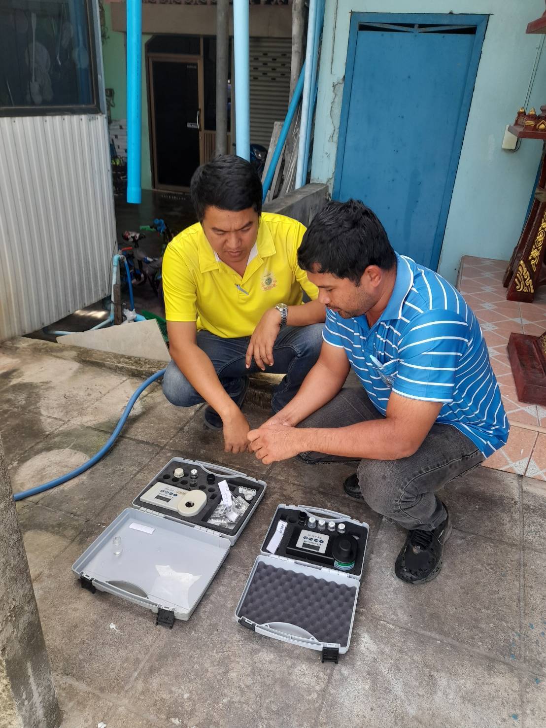 กปภ.สาขากระบี่ ลงพื้นที่ตรวจสอบคุณภาพน้ำประปา บริเวณ ถนนเพชรเกษม ตำบลกระบี่ใหญ่ อำเภอเมืองกระบี่ จังหวัดกระบี่ ดำเนินโครงการจัดการน้ำสะอาด (Water Safety Plan : WSP) อย่างต่อเนื่อง ควบคุมคุณภาพน้ำประปาให้เป็นไปตามเกณฑ์มาตรฐาน