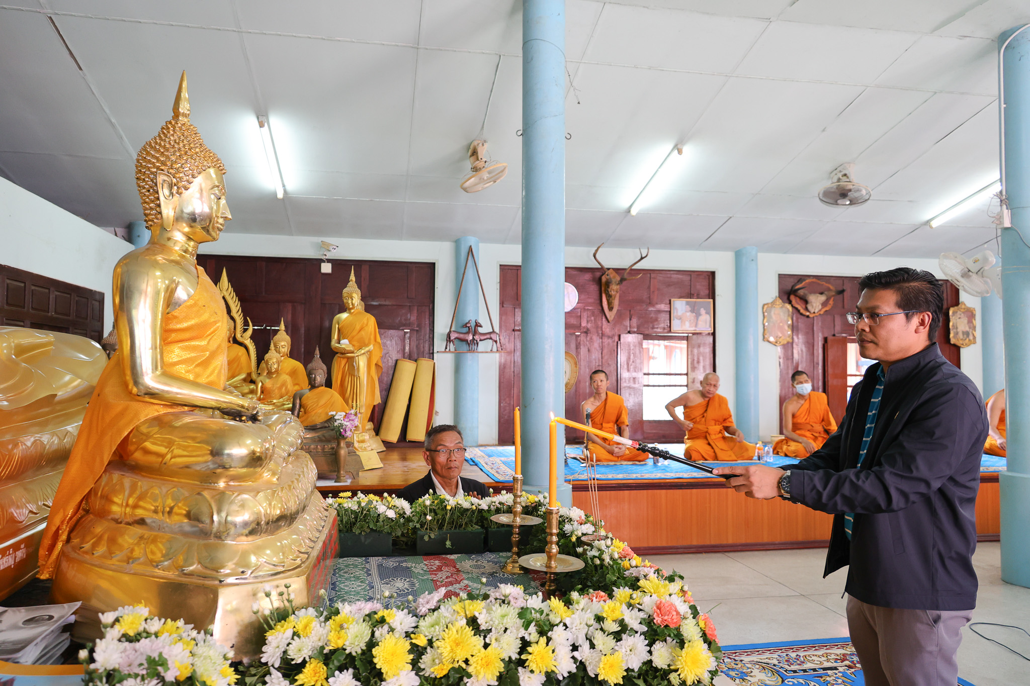 กปภ.ข.3 ร่วมถวายเทียนจำนำพรรษา ทอดผ้าป่าสามัคคี มอบทุนการศึกษา และกิจกรรมจิตอาสา ณ วัดบ้านหม้อ (ประชารังษี) ปี 2568