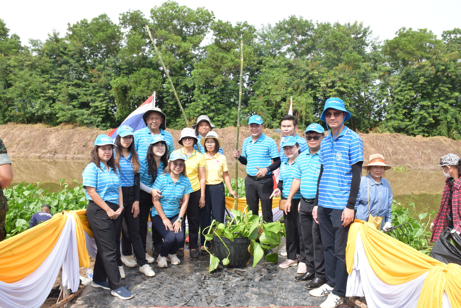 กปภ.สาขาระยอง ร่วมโครงการคลองสวยน้ำใส ใส่ใจสิ่งแวดล้อม