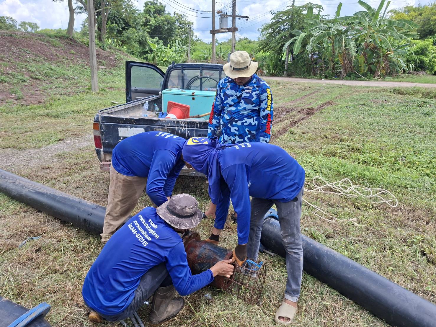 กปภ.สาขาหนองบัวแดง ทำการติดตั้งเครื่องสูบน้ำแบบเครื่องยนต์สนาม