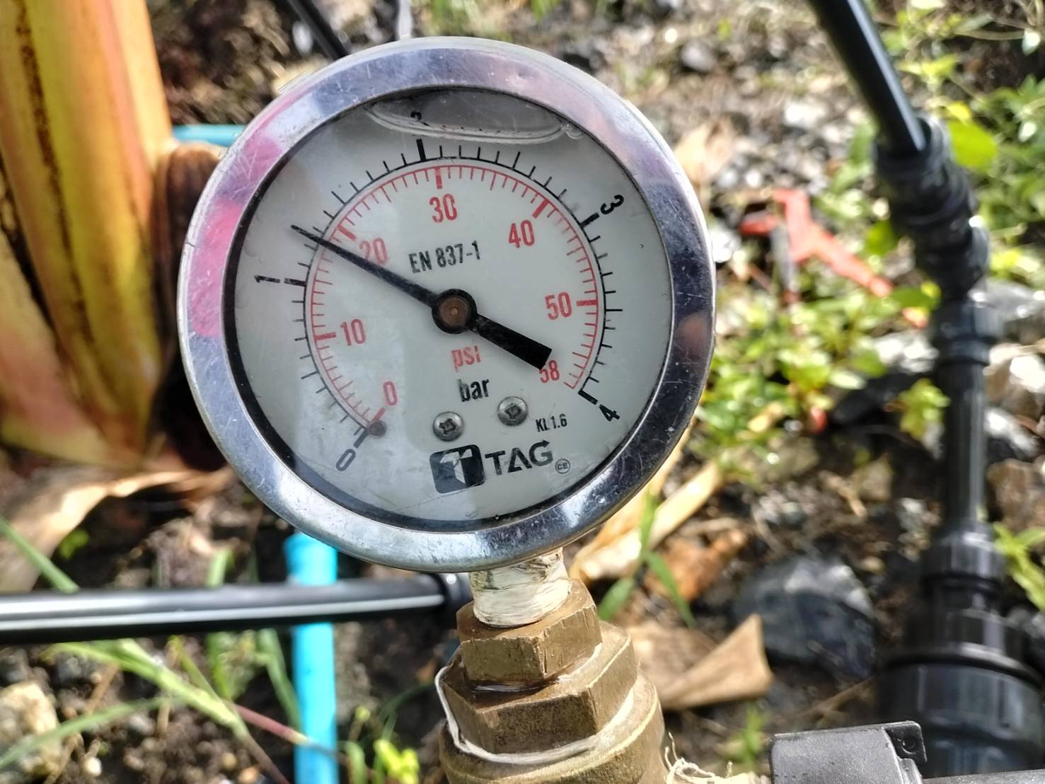 การประปาส่วนภูมิภาคสาขาปากพนัง  ลงพื้นที่ตรวจสอบแรงดันน้ำ ดำเนินการตามแผนงานบริการและควบคุมน้ำสูญเสีย ประจำเดือนกันยายน 2568